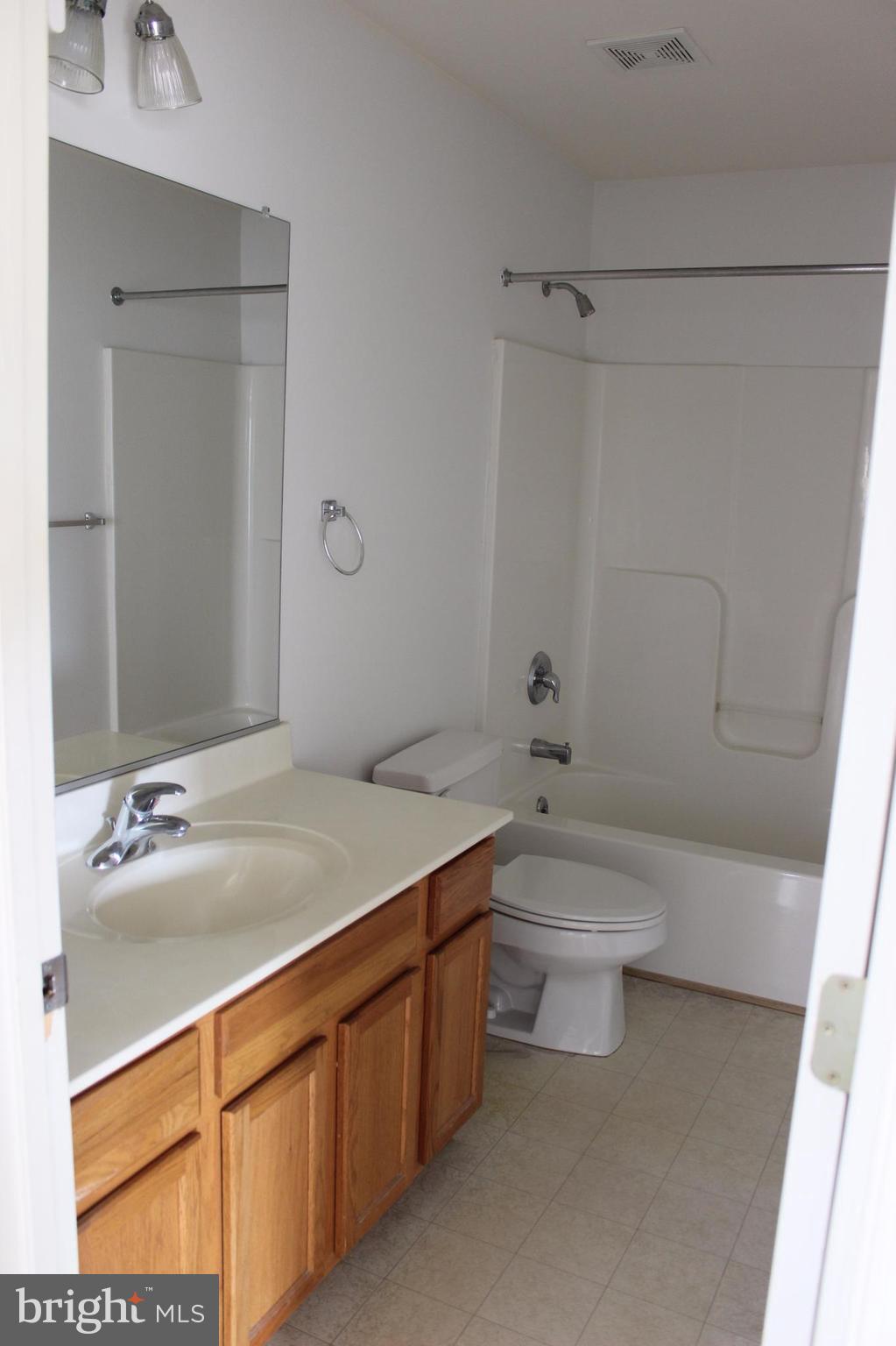 CAMBRIDGE - Residential Lease