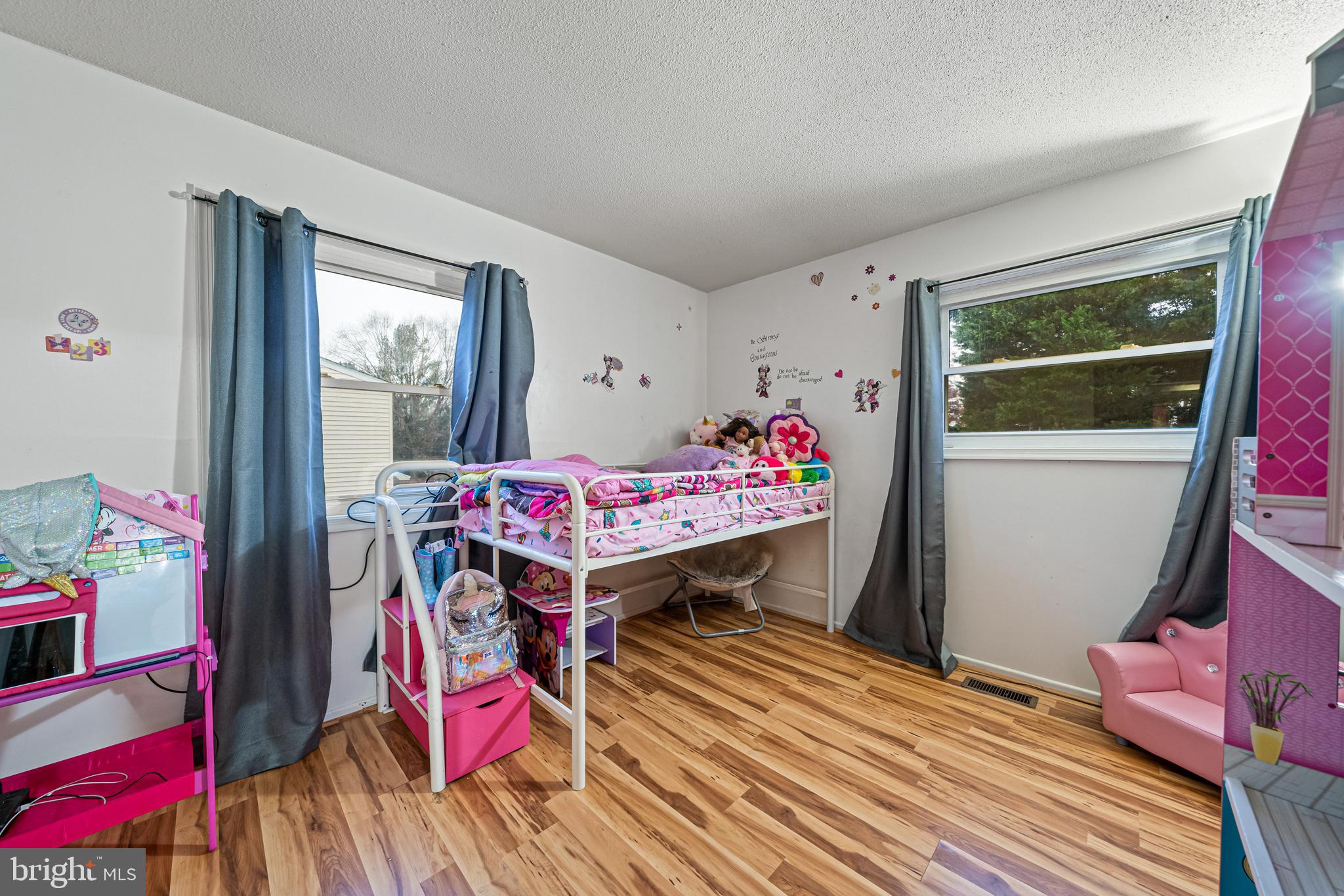 SPRING BRANCH ESTATES - Residential