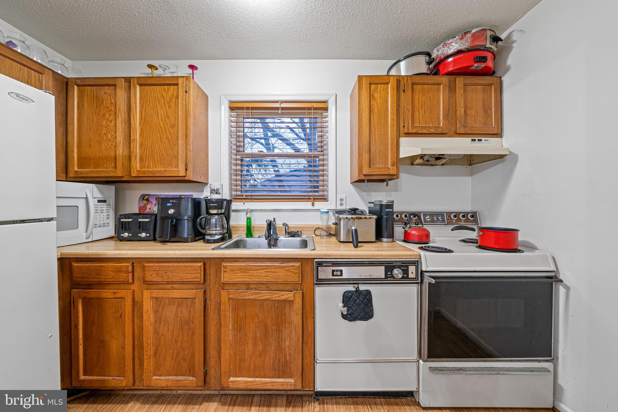 SPRING BRANCH ESTATES - Residential