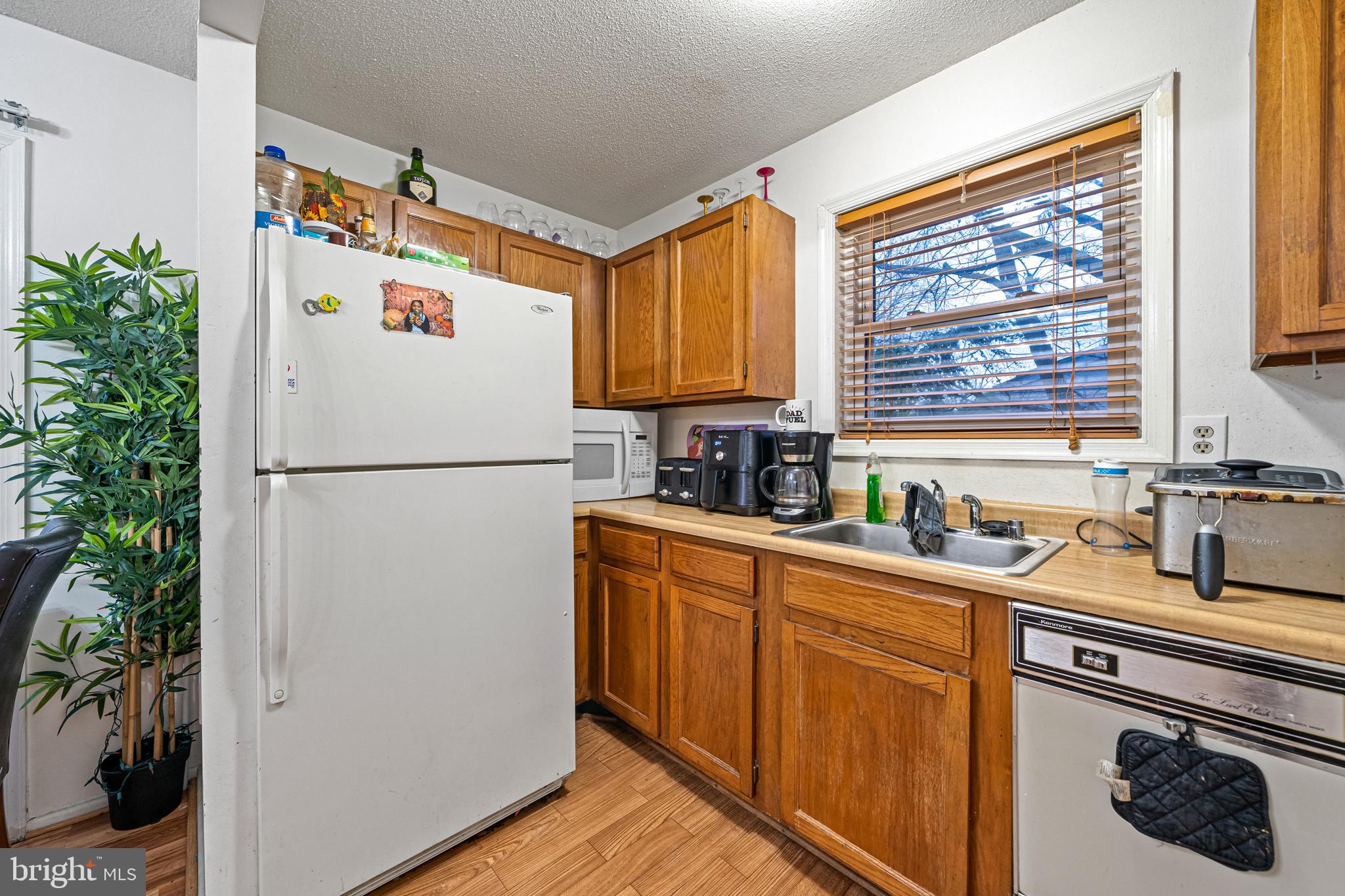 SPRING BRANCH ESTATES - Residential