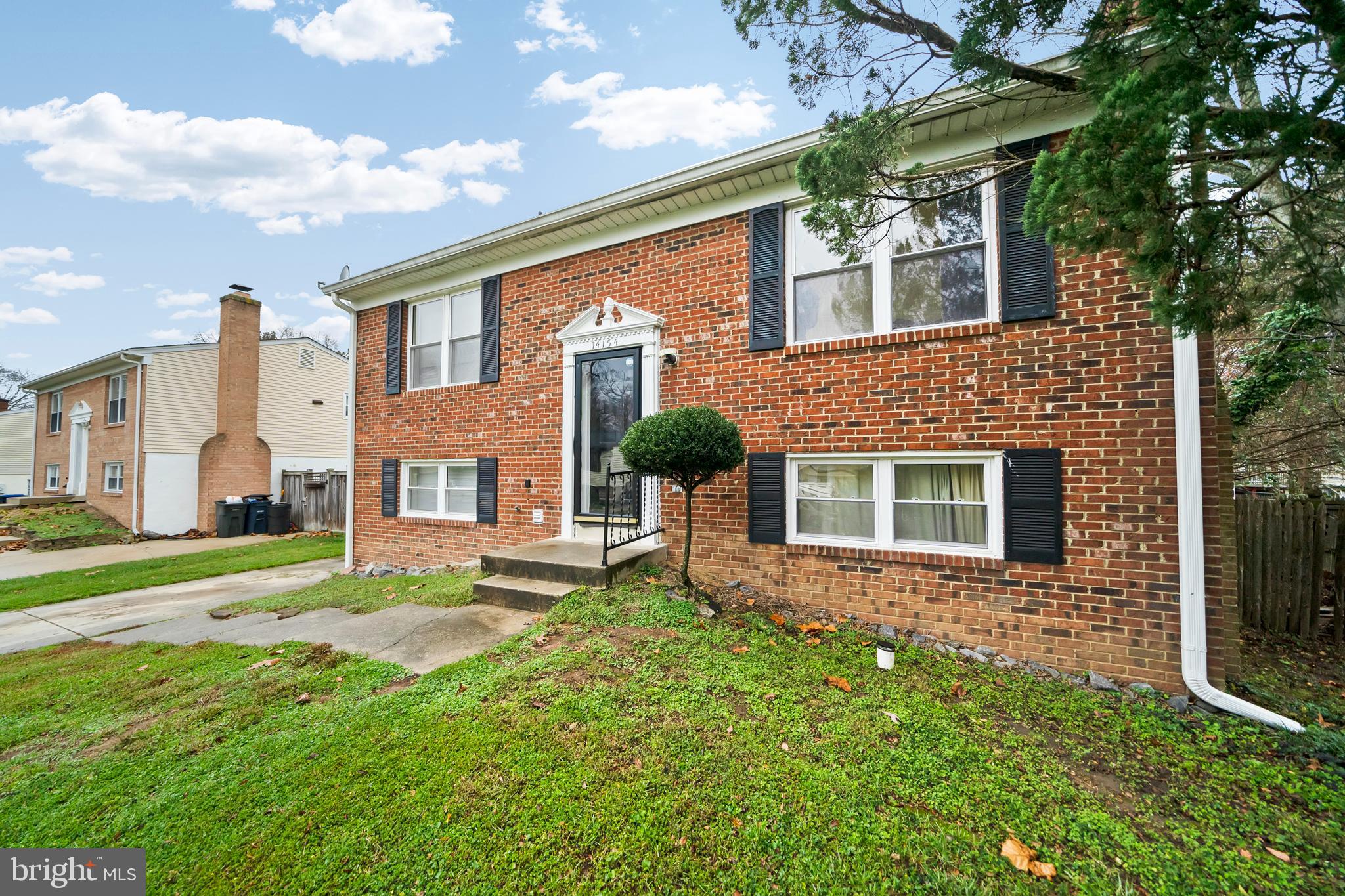 SPRING BRANCH ESTATES - Residential