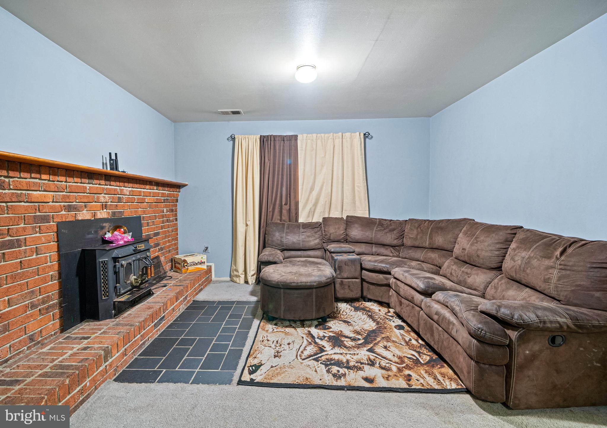 SPRING BRANCH ESTATES - Residential