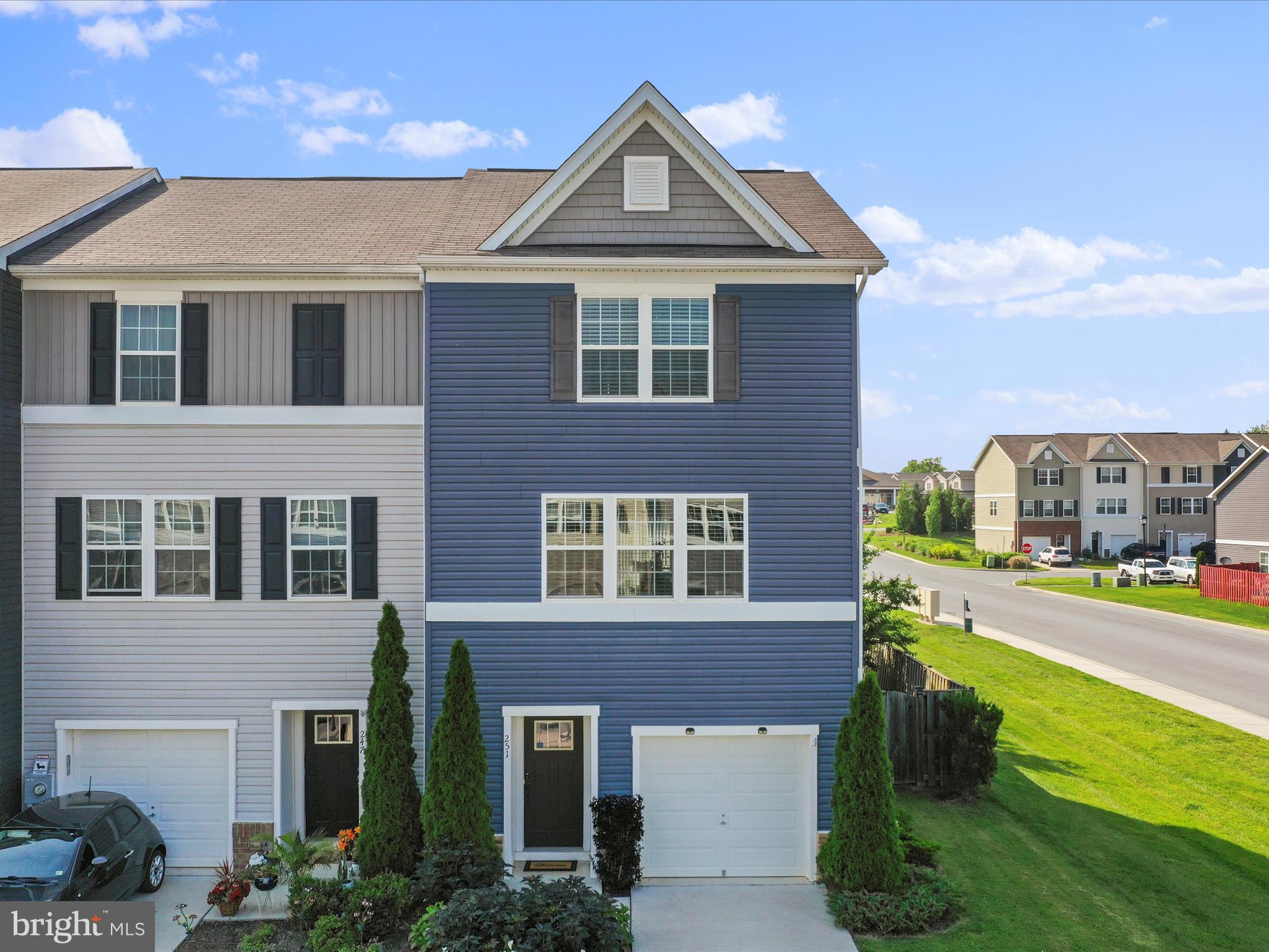 BERKELEY RIDGE - Residential