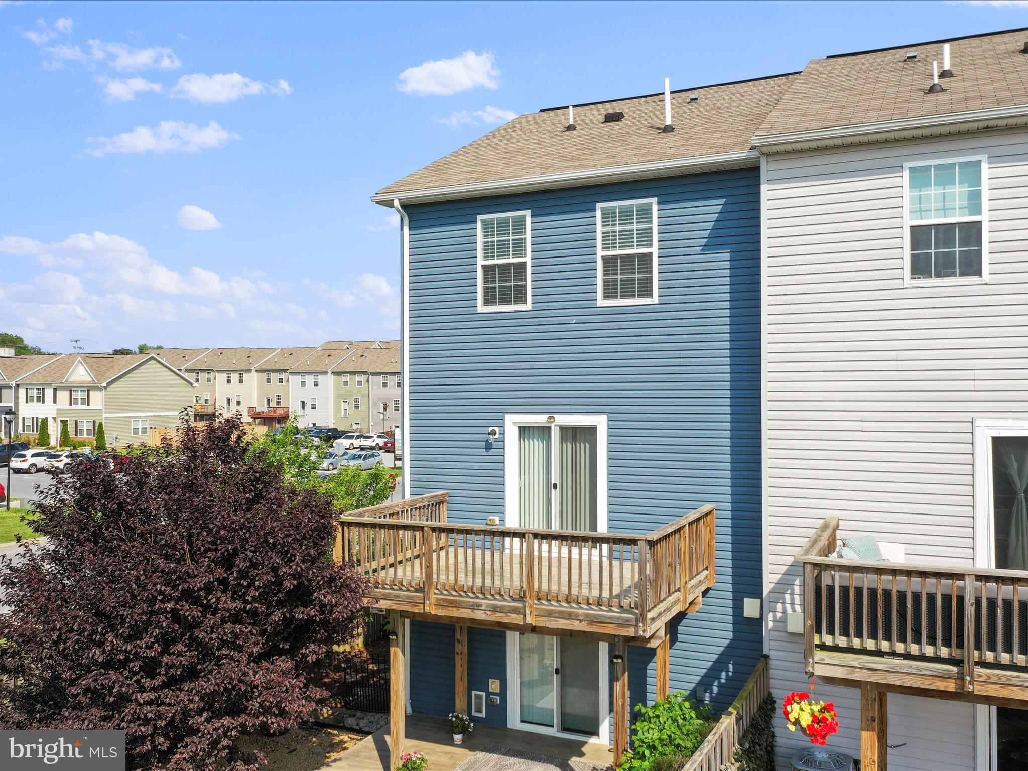 BERKELEY RIDGE - Residential