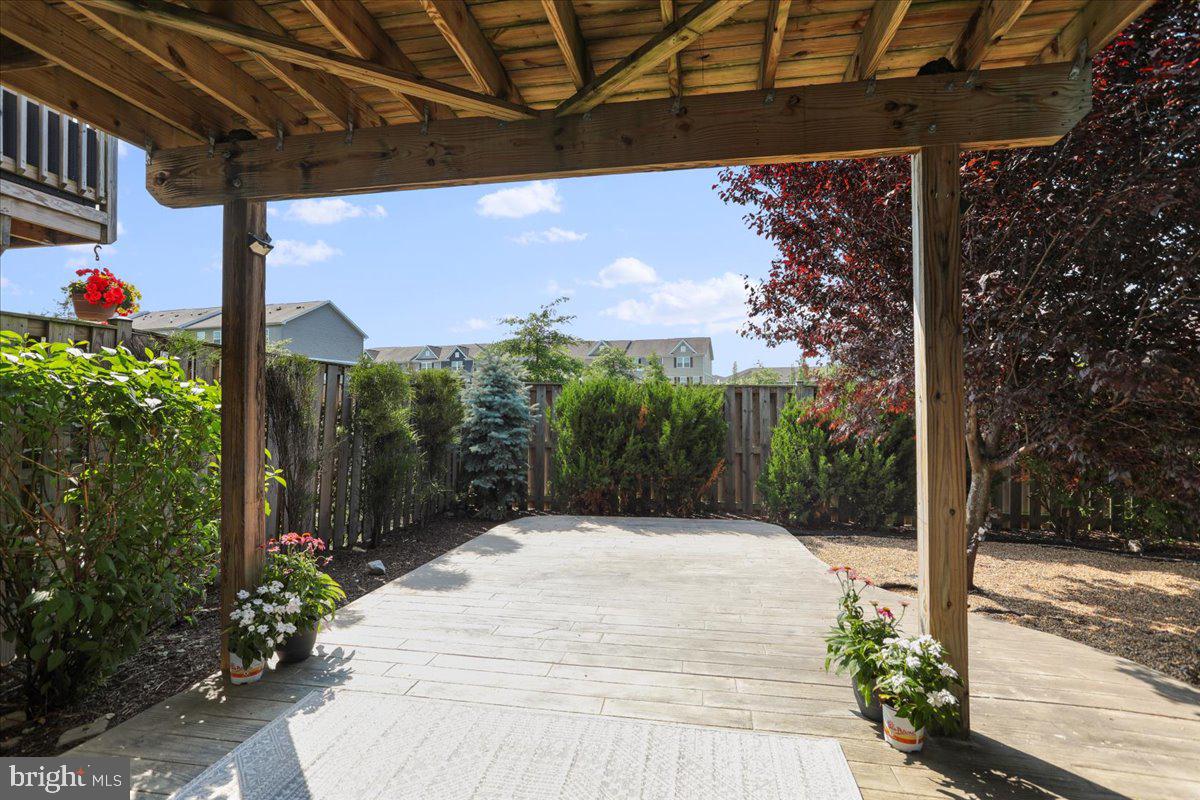 BERKELEY RIDGE - Residential