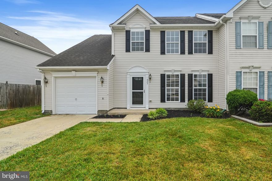 Recently updated with fresh paint and carpet throughout, this rare 4 bedroom and 2.5 bathroom home absolutely shines! Upon entering, you are greeted with a spacious living room that leads conveniently into the kitchen. The kitchen overlooks the back yard and will be sure to impress with its open concept layout, extensive counter space, breakfast bar and pantry - storage should not be a problem! Adjacent to the kitchen is a flex space that could make for a great office, formal dinning room, play room, etc. Upstairs you will find a beautiful primary suite complete with vaulted ceilings, walk-in closet, private bathroom equipped with a soaking tub, double sink vanity, and stand up shower. Down the hall are 3 additional good sized bedrooms that share the full sized hall bathroom. Full laundry with side by side washer and dryer can be found in the upstairs hallway as well. Tucked away in Cedar Run, this home's location is prime - close to the new elementary school, downtown, and route 404 for commuting!