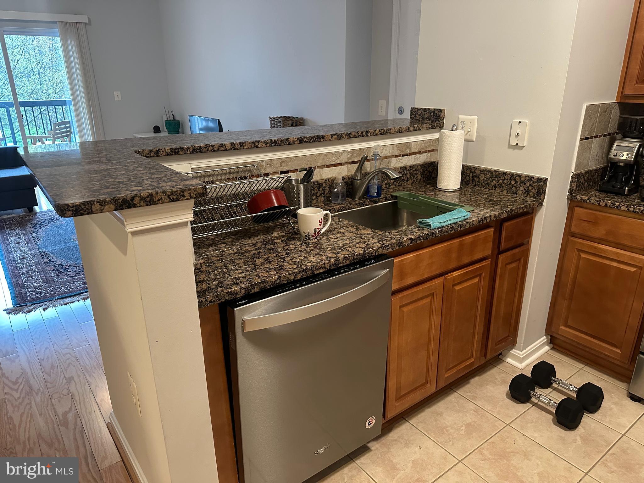 FAIRFAX RIDGE - Residential Lease