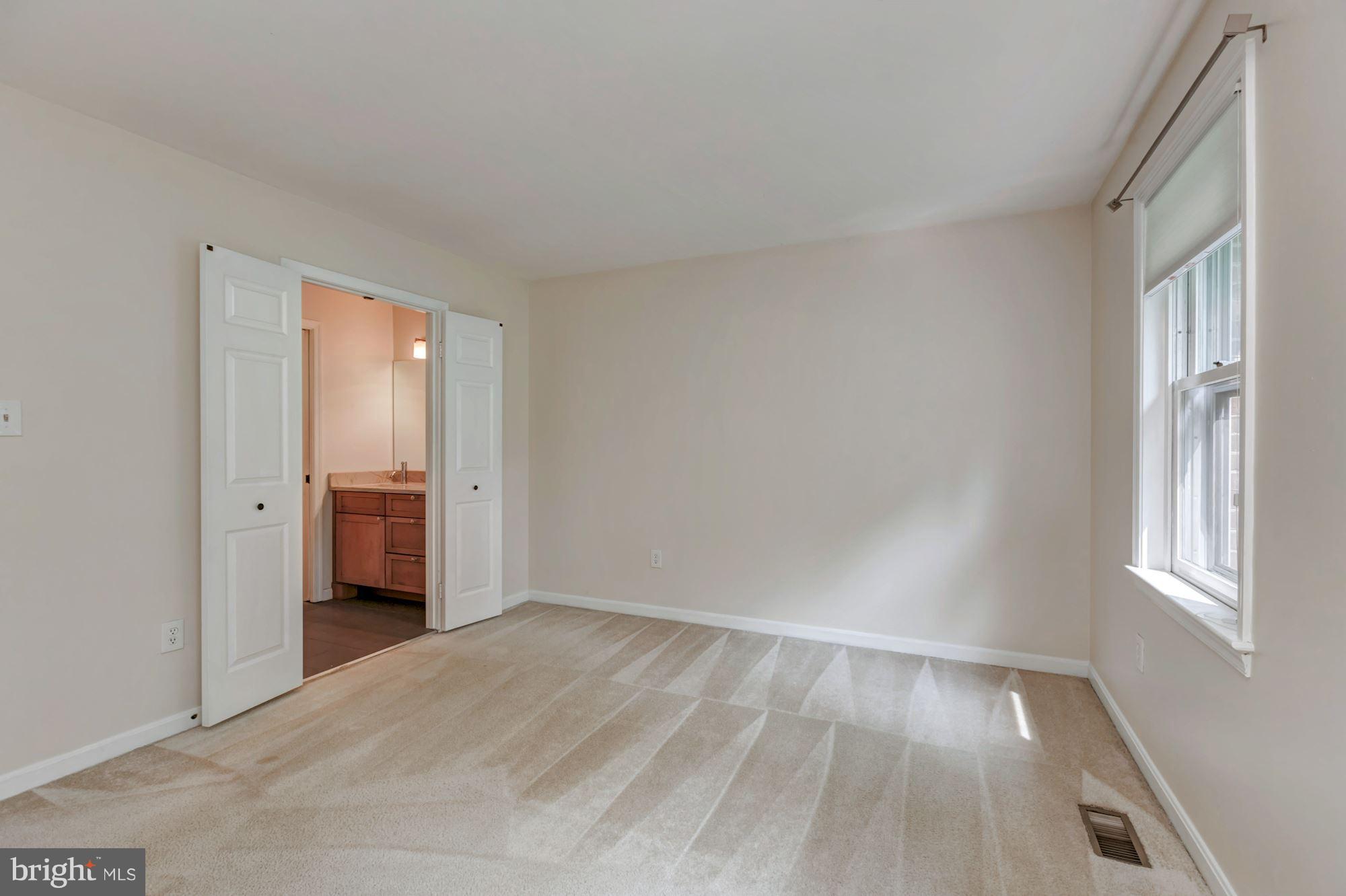 DOMINION SQUARE - Residential