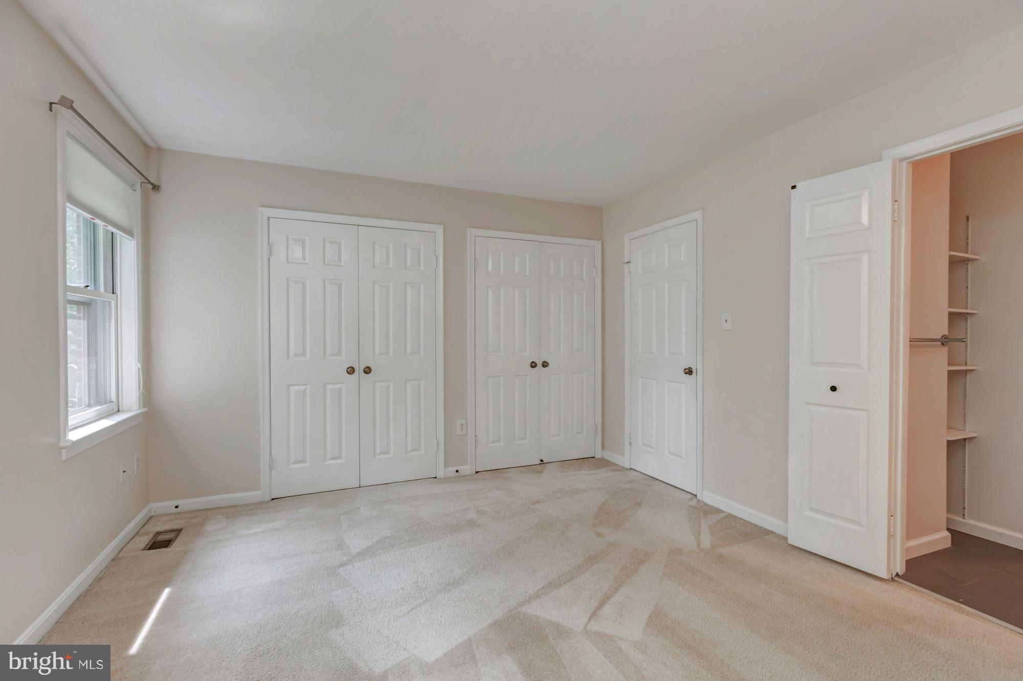 DOMINION SQUARE - Residential