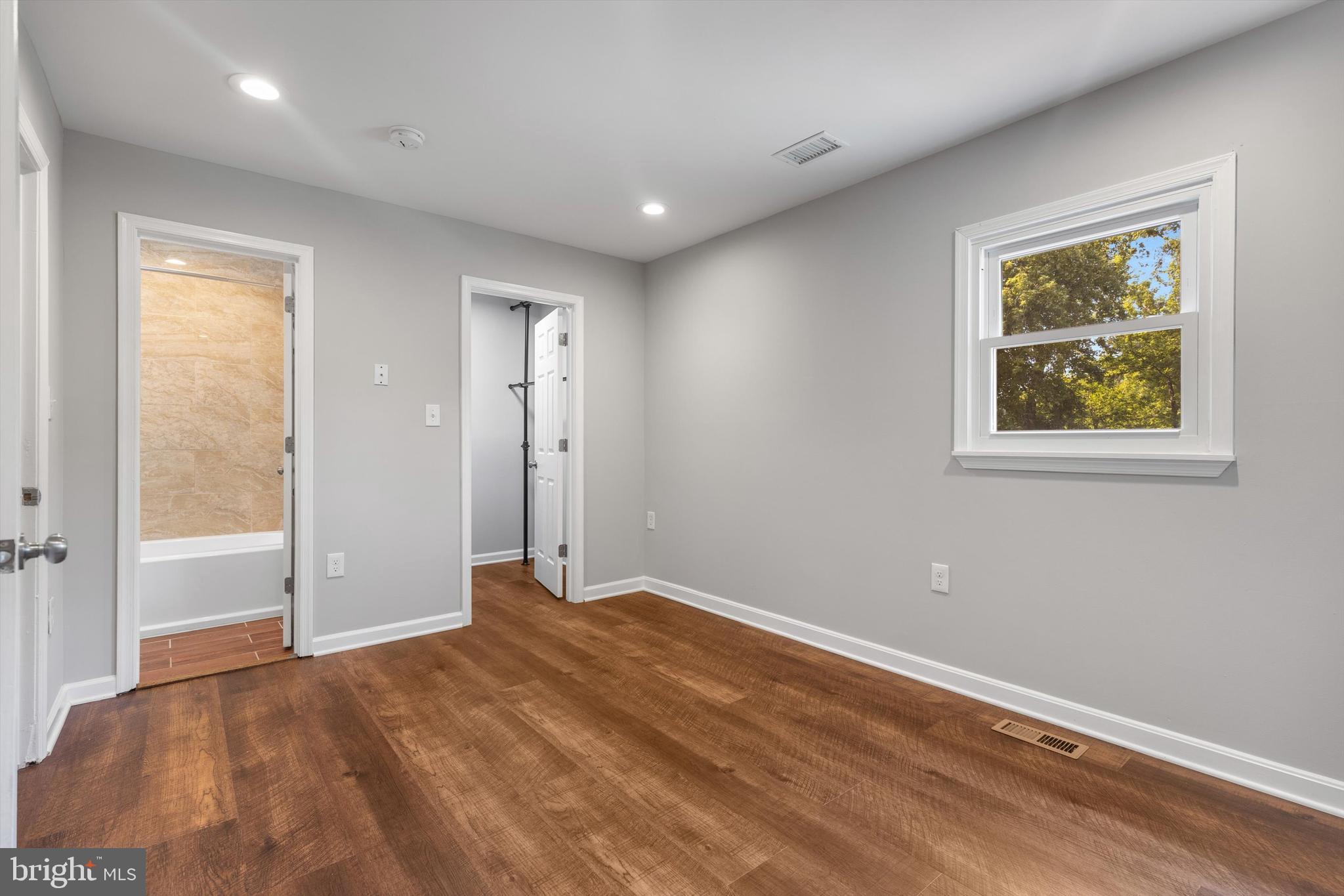 BAR HARBOR MANOR - Residential