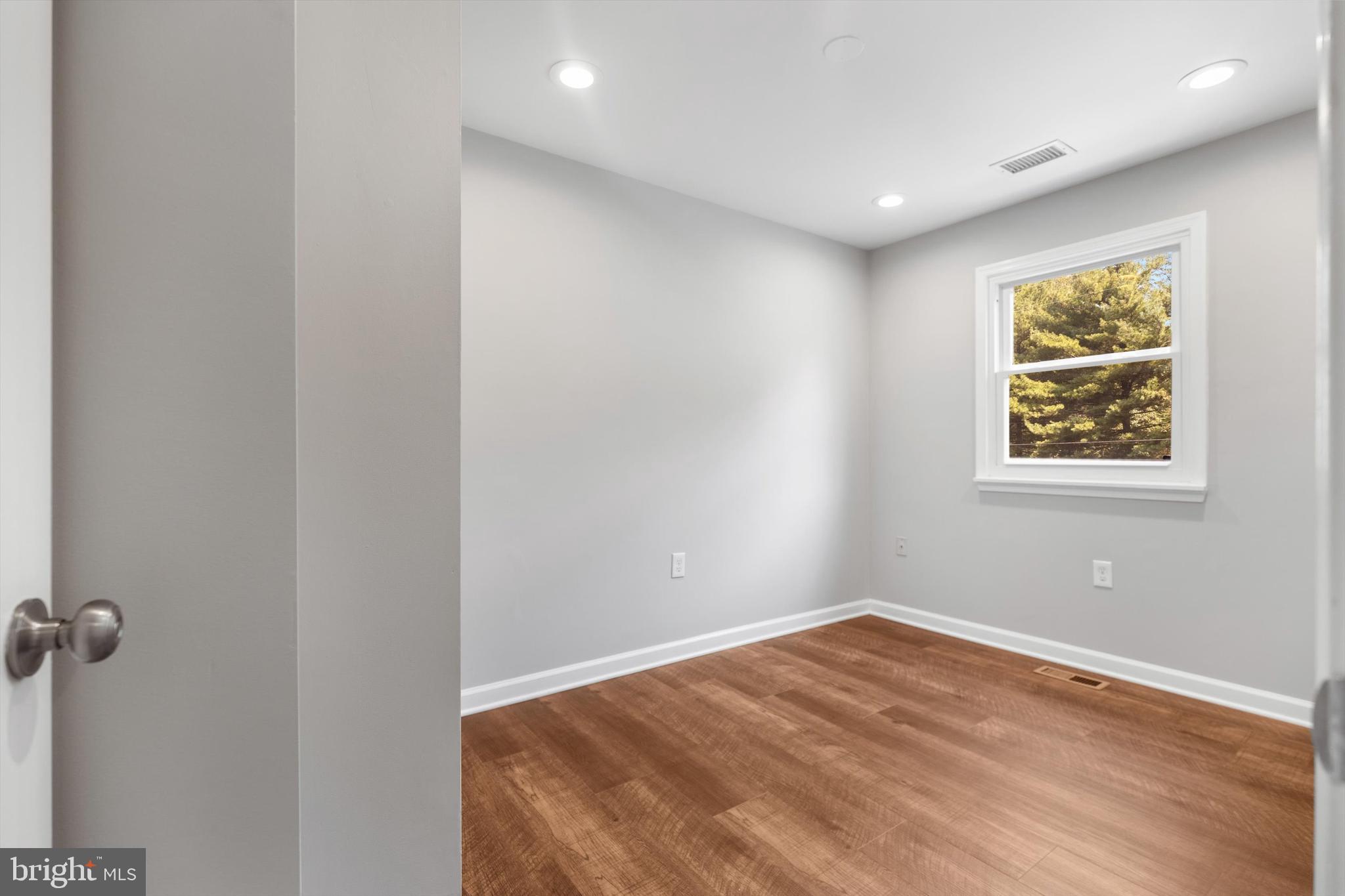 BAR HARBOR MANOR - Residential