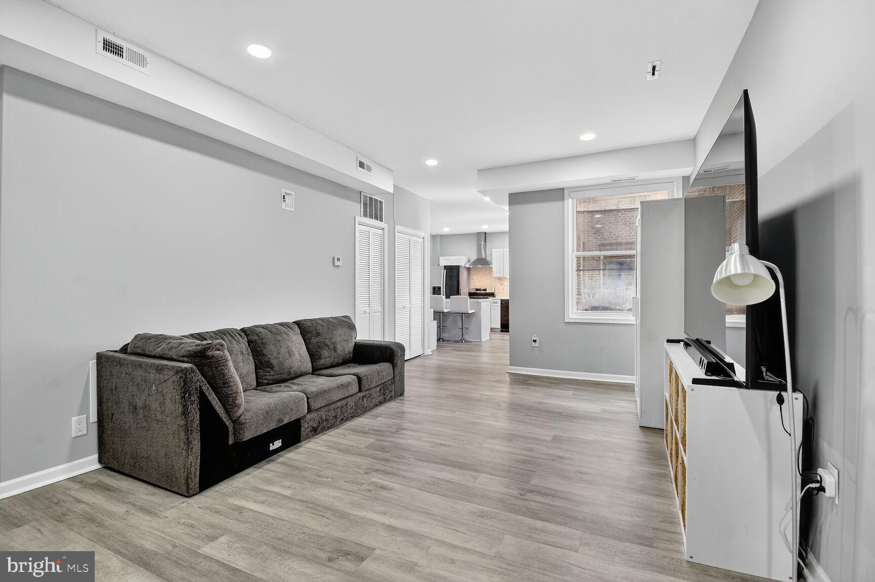 4120 14TH STREET NW 33