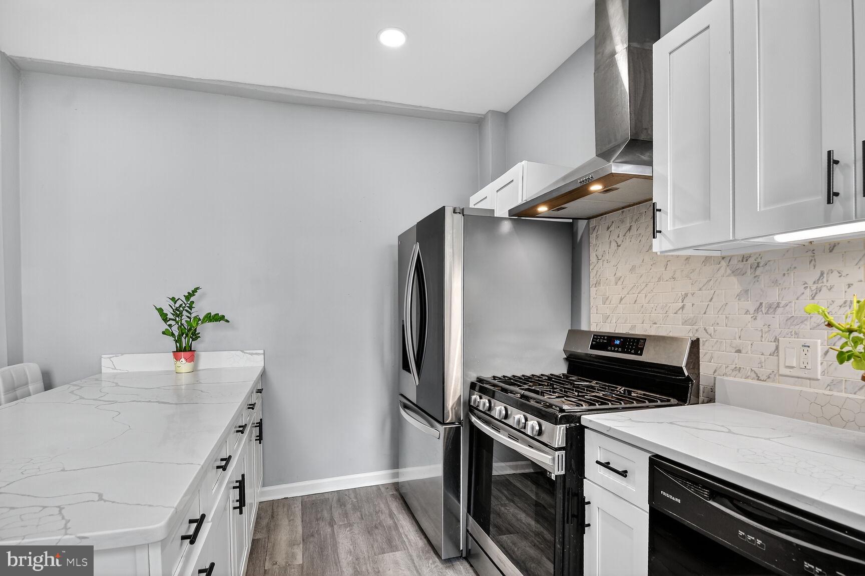 4120 14TH STREET NW 33