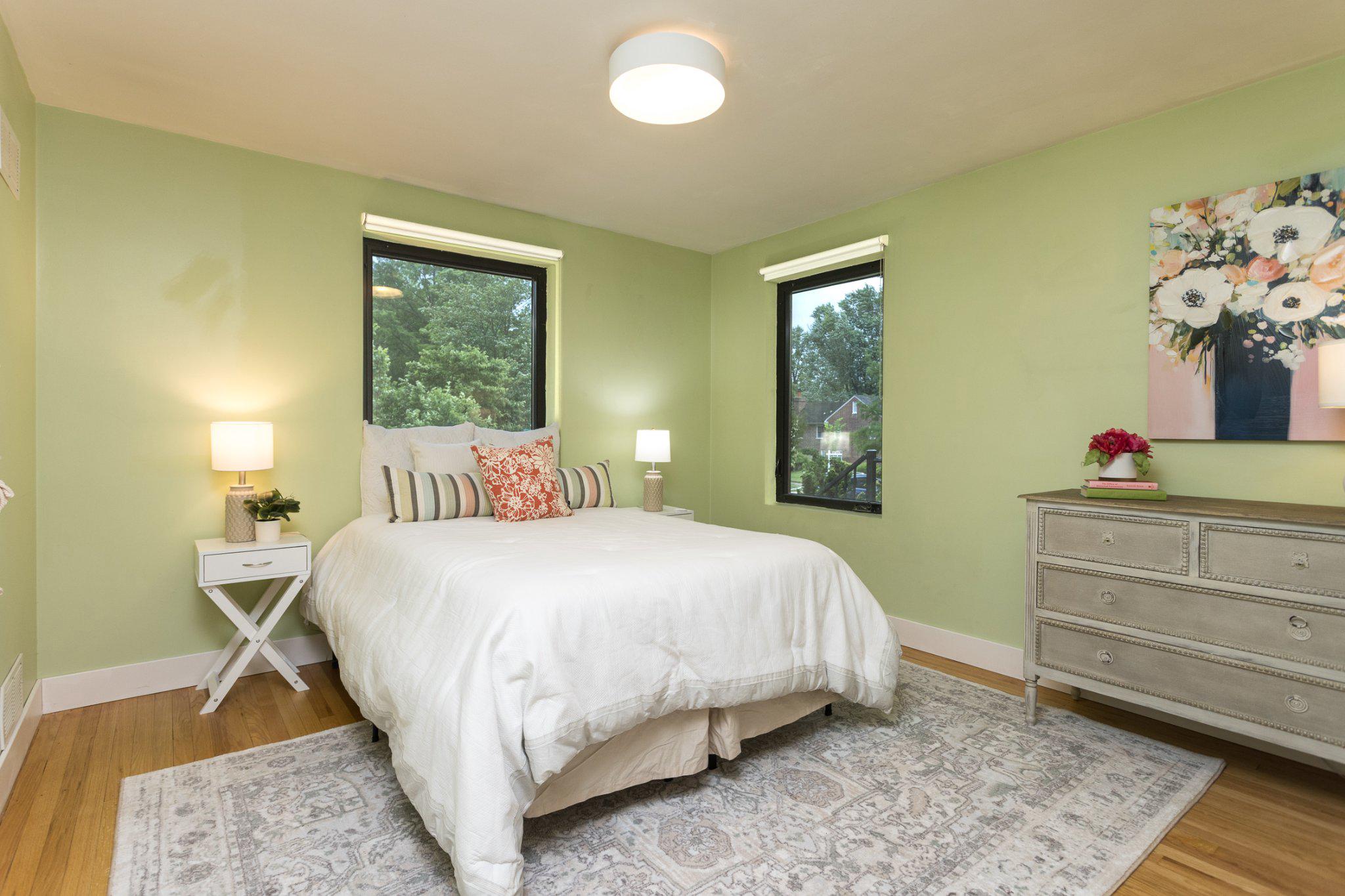 STONELEIGH - Residential