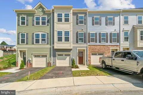 26468 Sir Jamie Terrace, Damascus, MD MLS: MDMC2172622