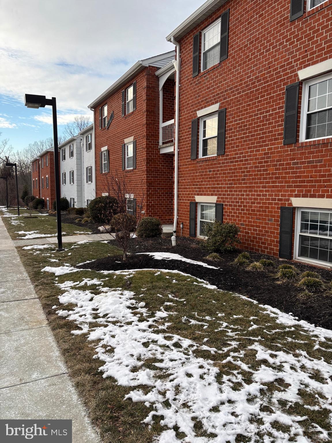 HOLLY HALL - Residential