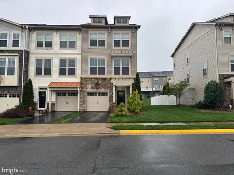 8937 Garrett Way, Manassas, VA MLS: VAPW2088980