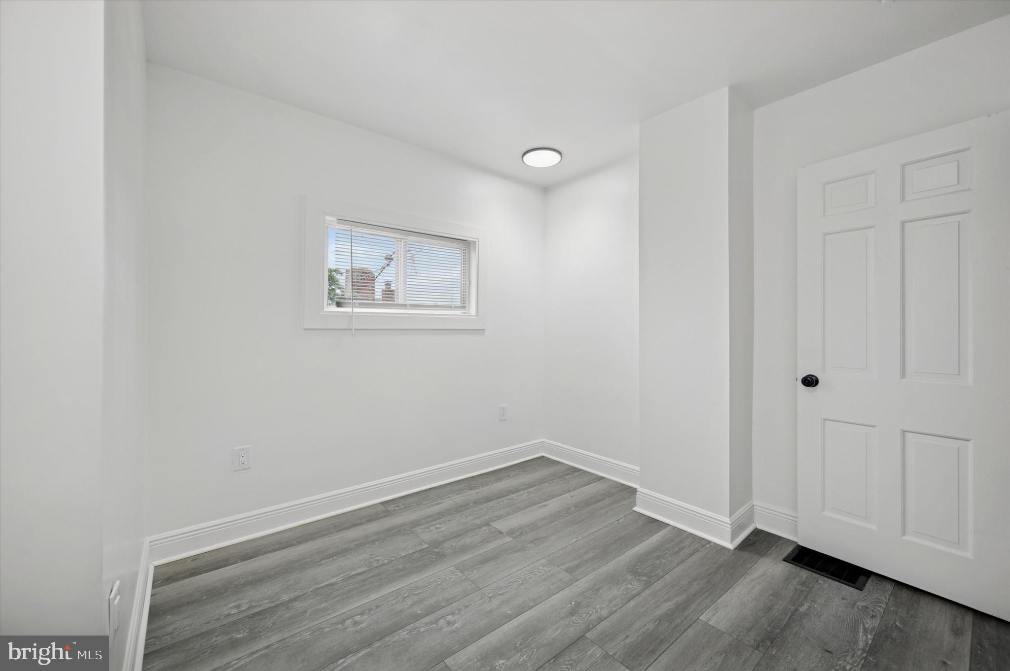 GERMANTOWN (EAST) - Residential