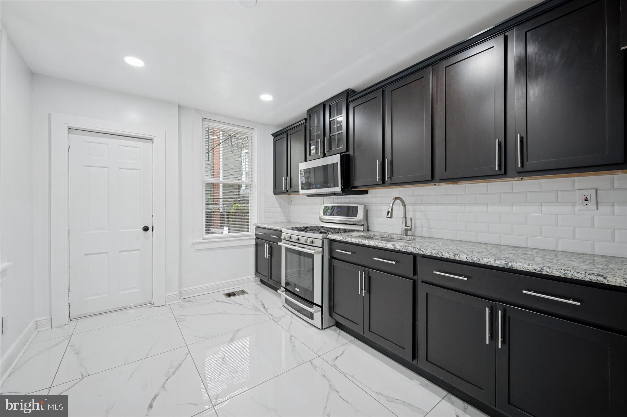 GERMANTOWN (EAST) - Residential