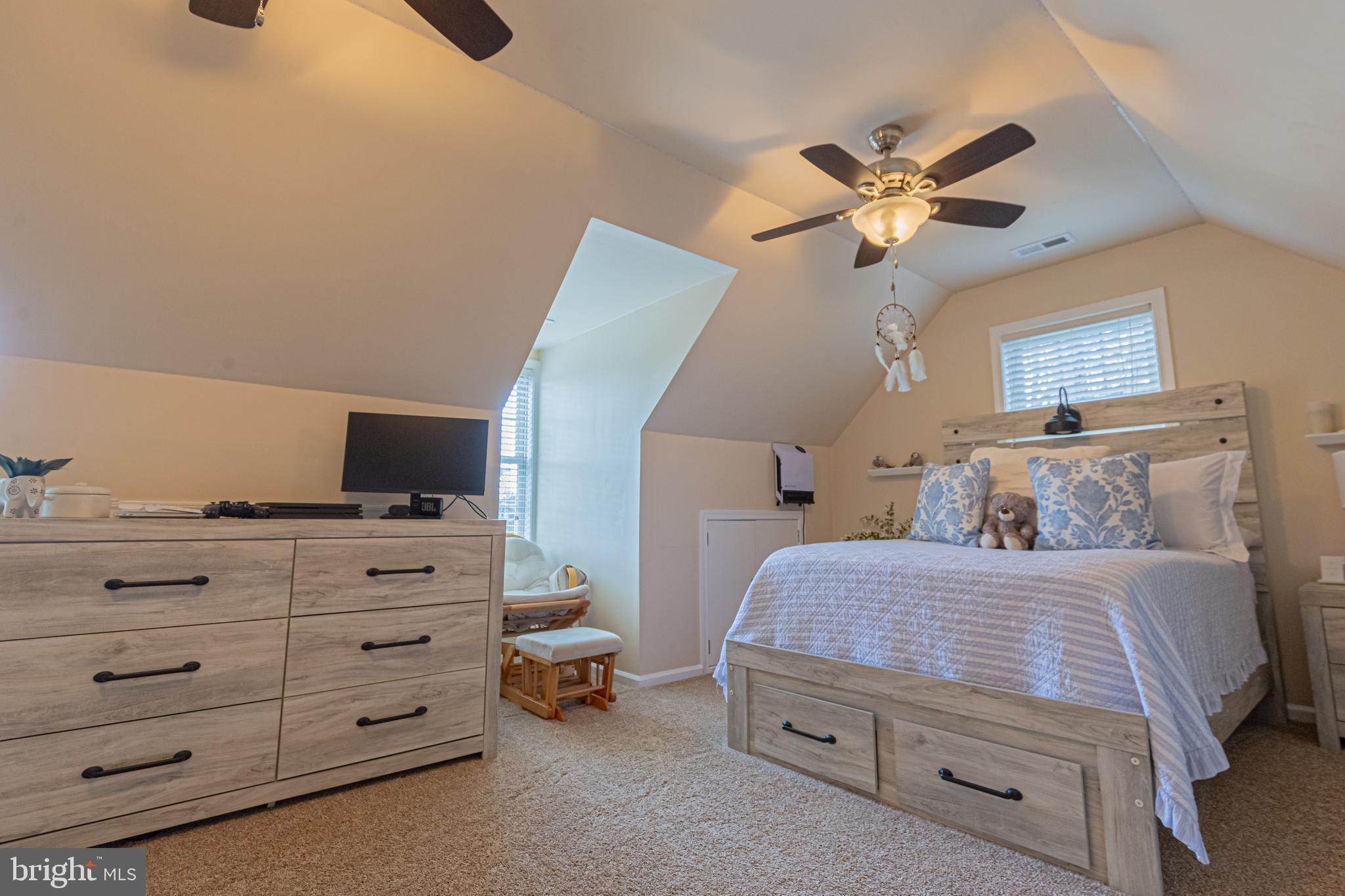 LAKE CAROLINE - Residential