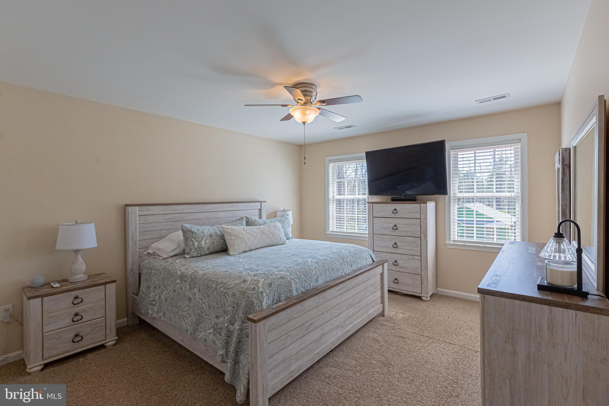 LAKE CAROLINE - Residential