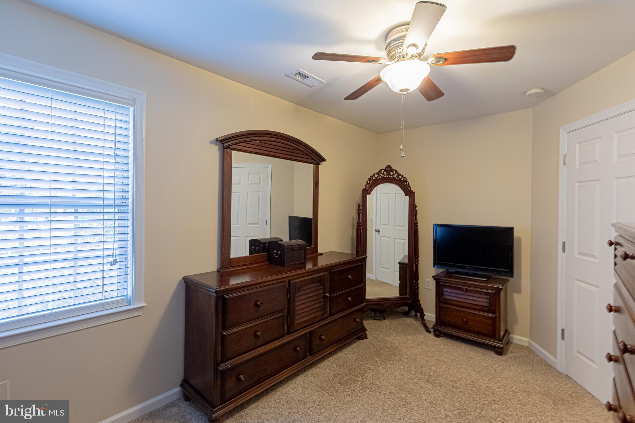 LAKE CAROLINE - Residential