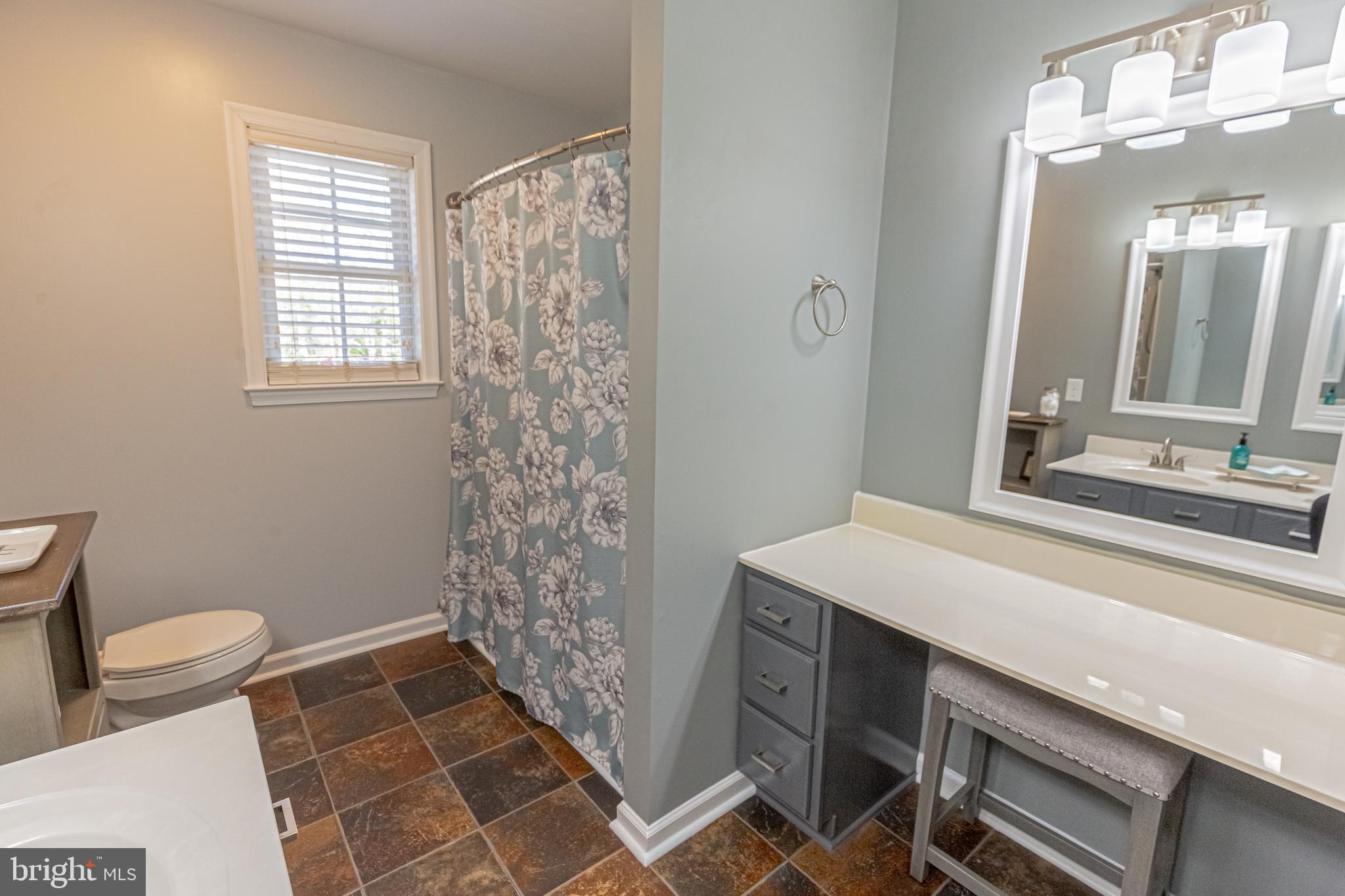 LAKE CAROLINE - Residential