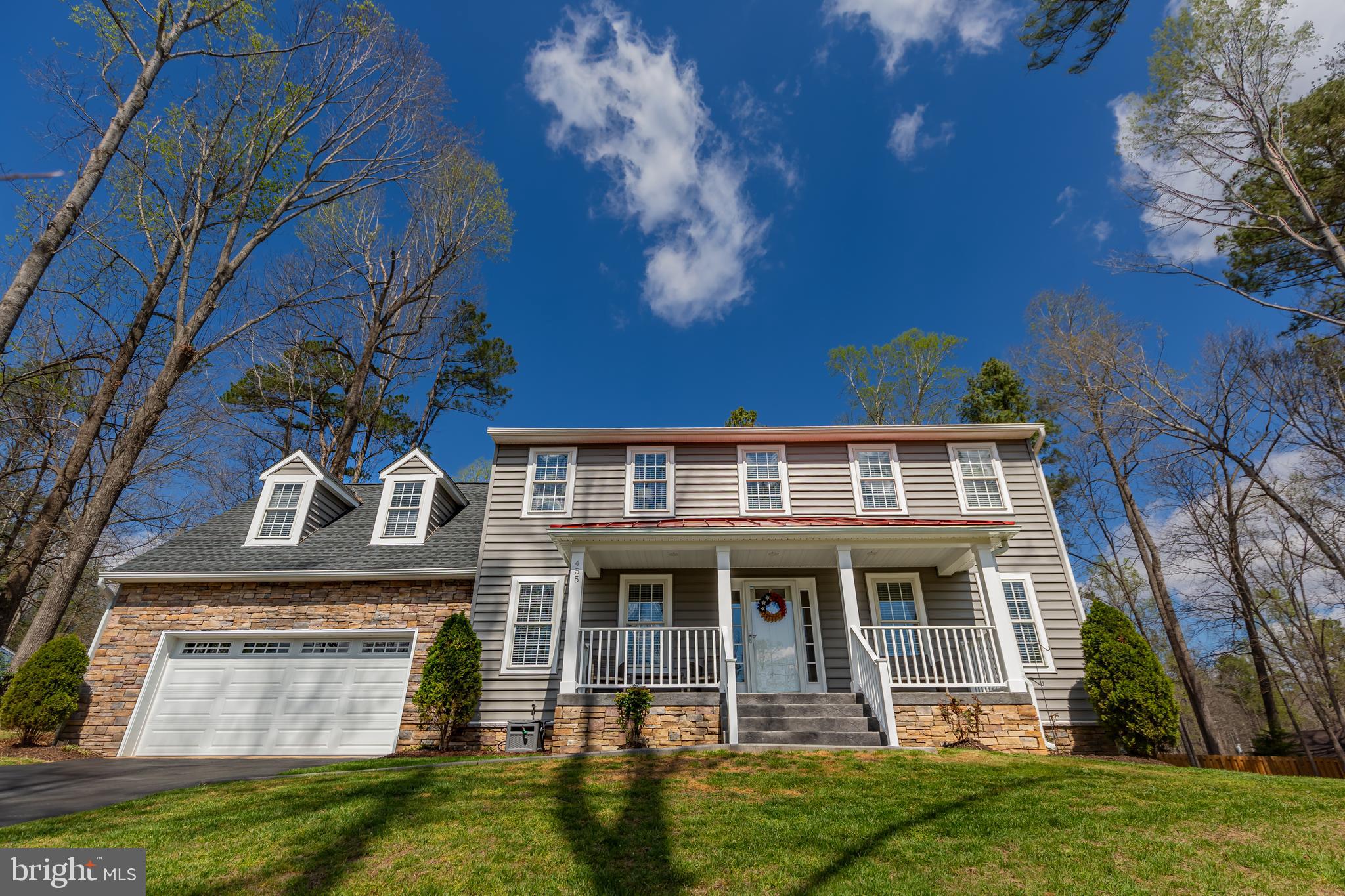 LAKE CAROLINE - Residential