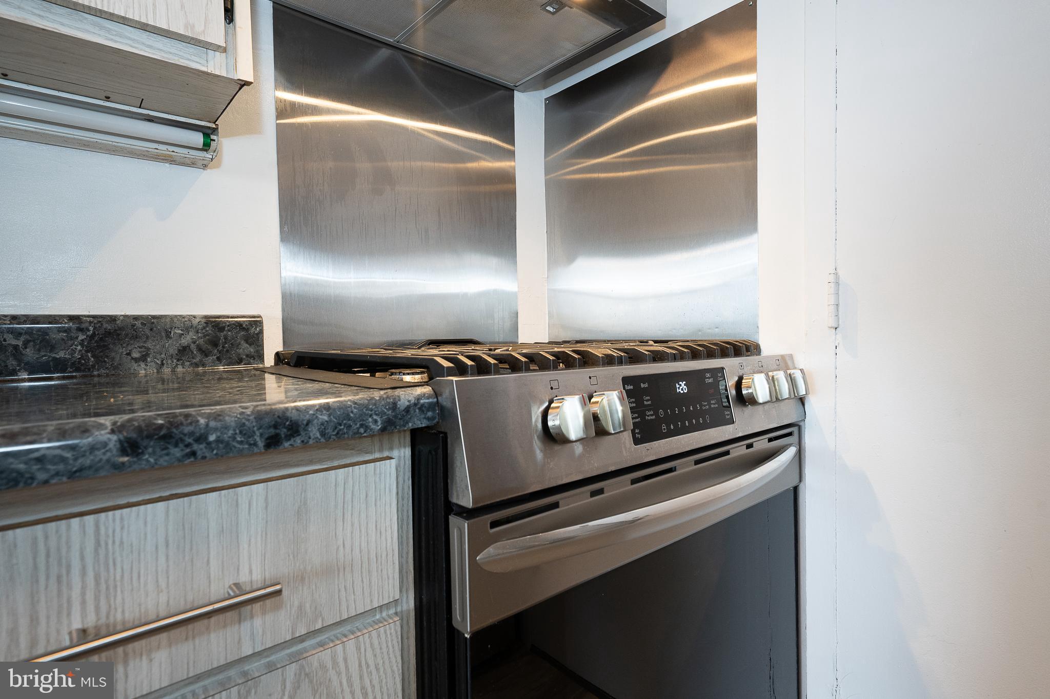 ELKINS PARK HOUSE - Residential