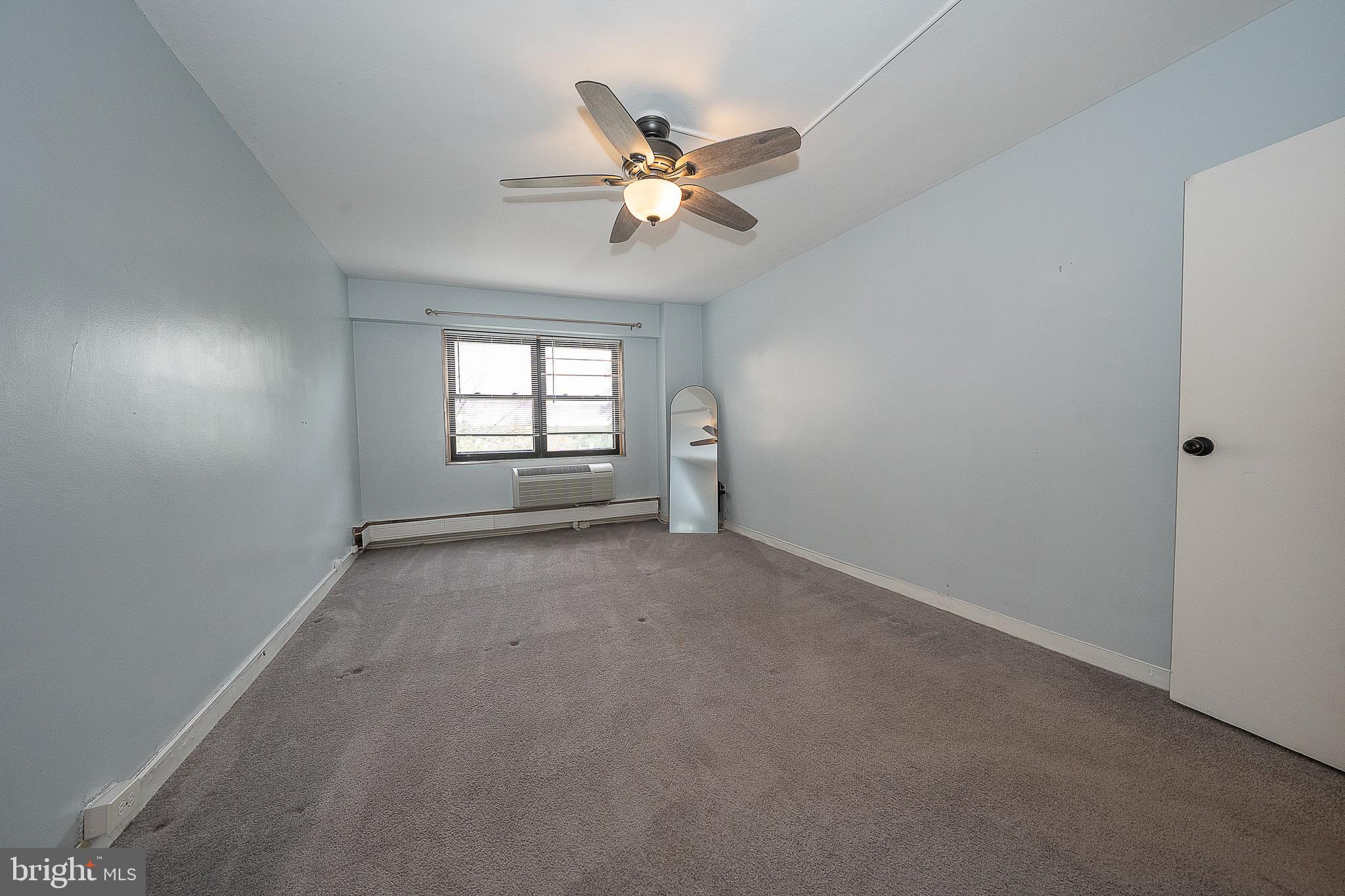 ELKINS PARK HOUSE - Residential