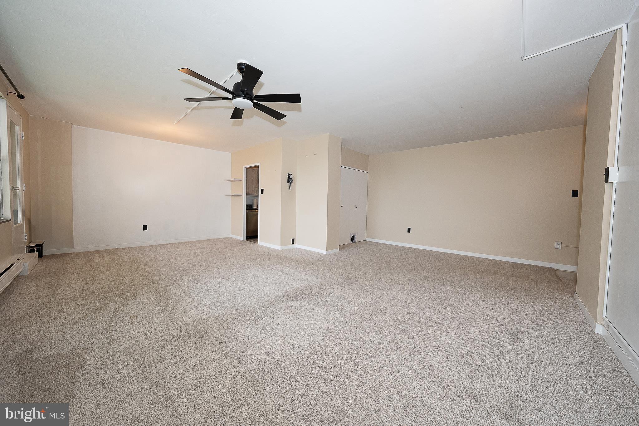 ELKINS PARK HOUSE - Residential