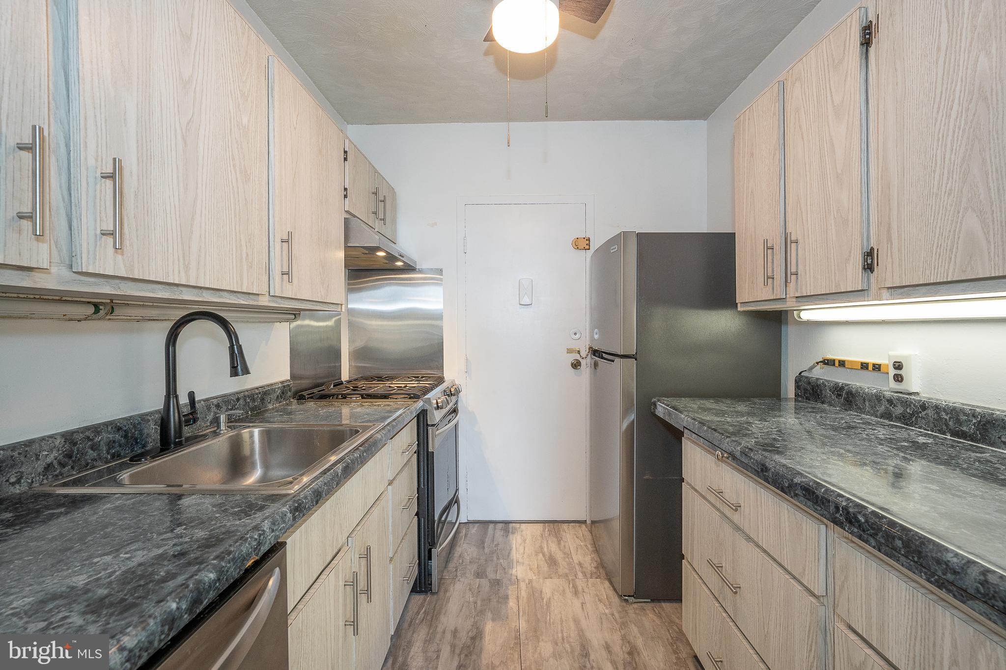 ELKINS PARK HOUSE - Residential