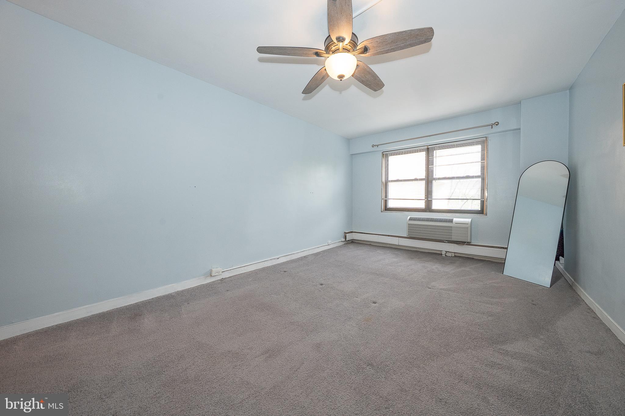 ELKINS PARK HOUSE - Residential