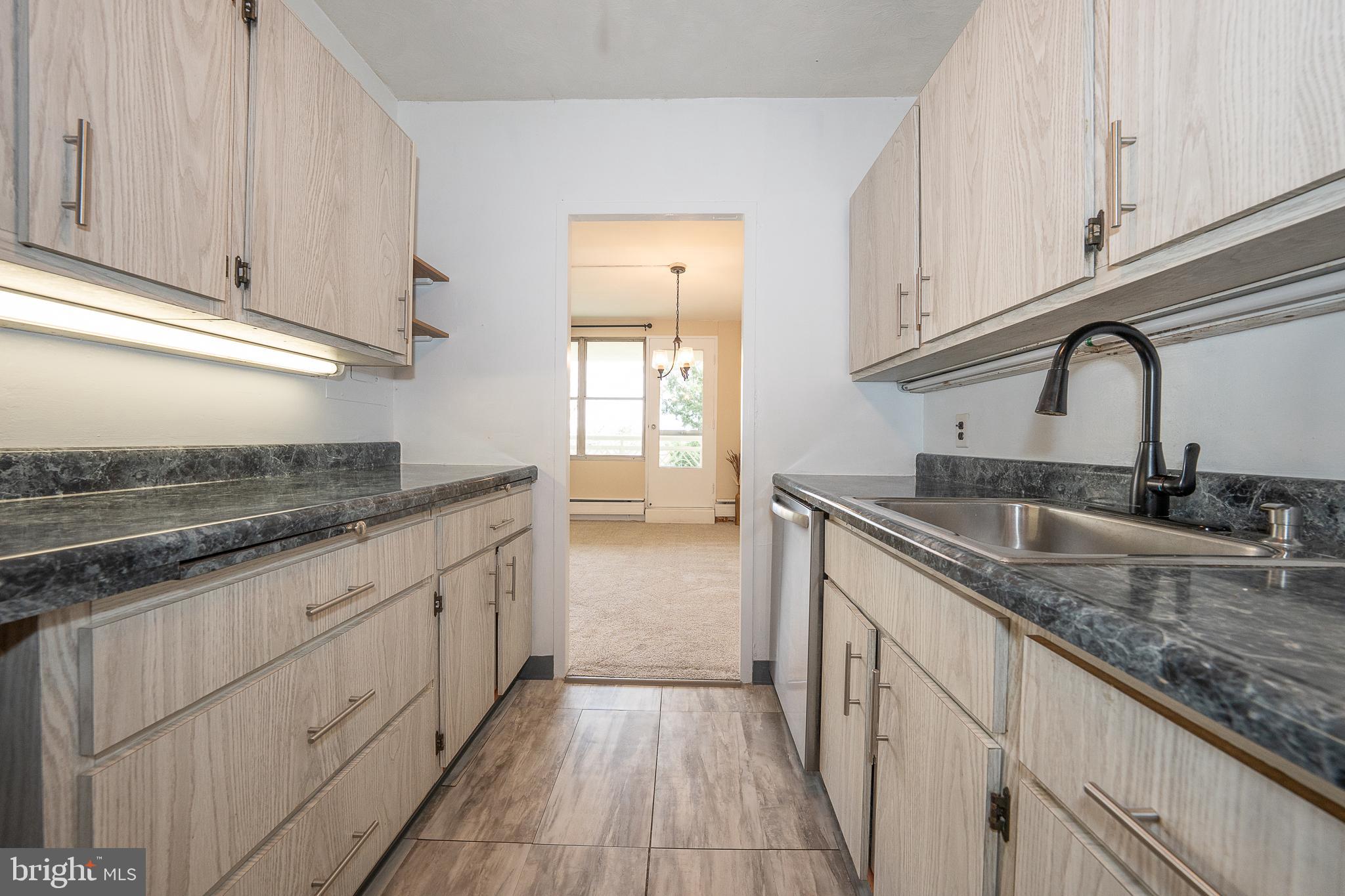 ELKINS PARK HOUSE - Residential