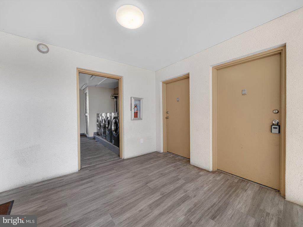 VOM VILLAGE CENTER - Residential