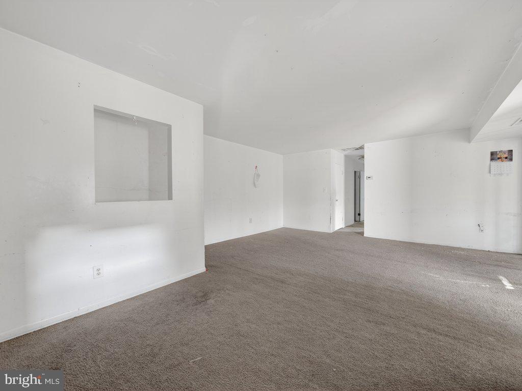 VOM VILLAGE CENTER - Residential