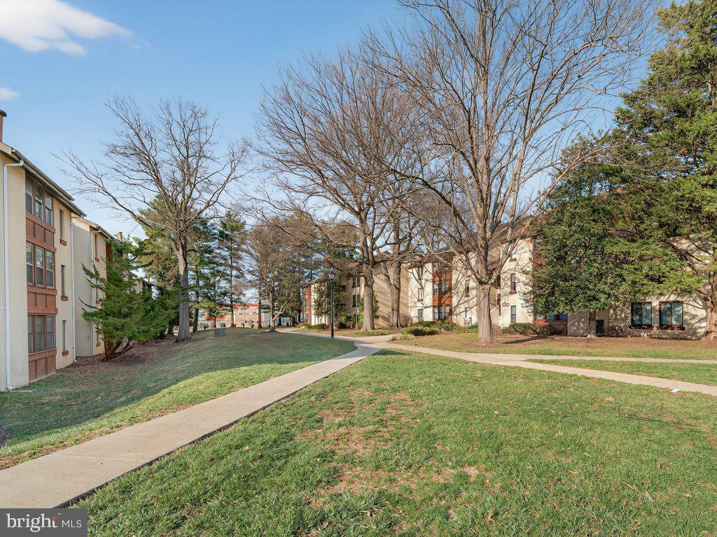 VOM VILLAGE CENTER - Residential