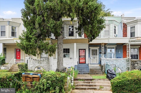 Townhouse For Sale - 6114 Chestnut Street<br/> PHILADELPHIA, PA 19139