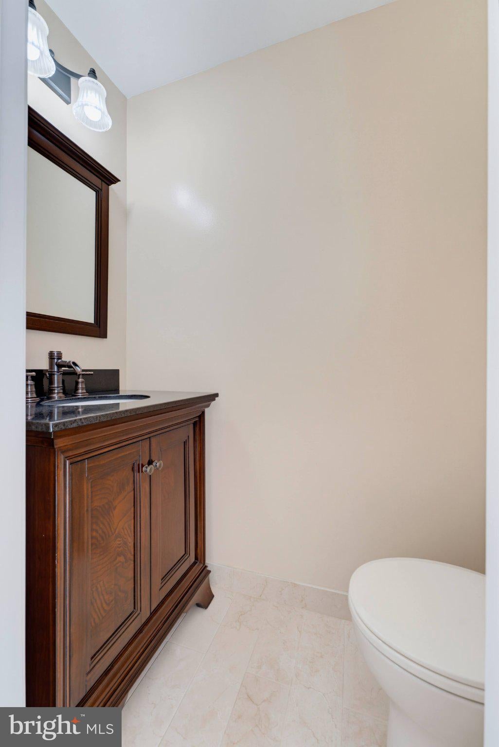 5849 WYE OAK COMMONS COURT