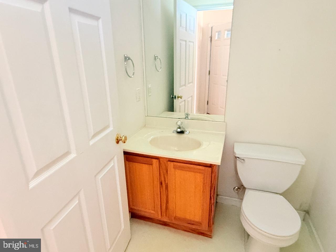 COUNTRY MEADOWS - Residential