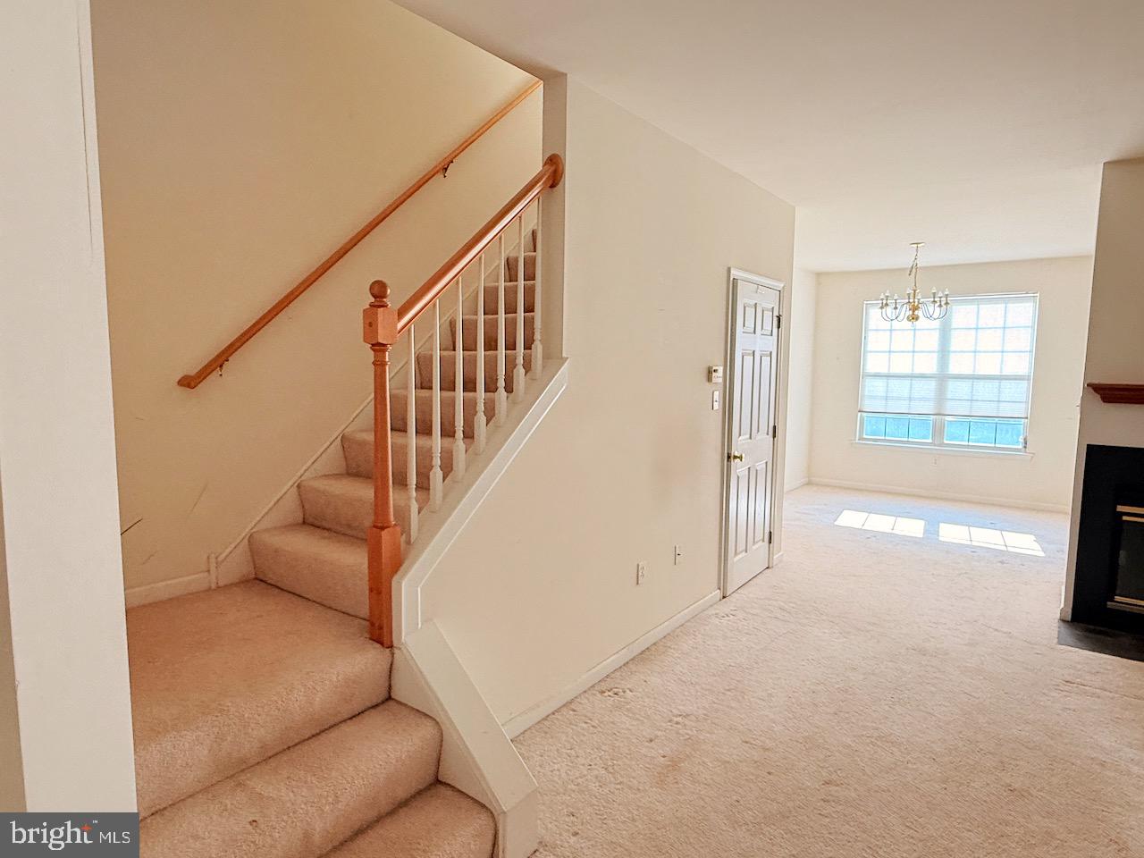 COUNTRY MEADOWS - Residential