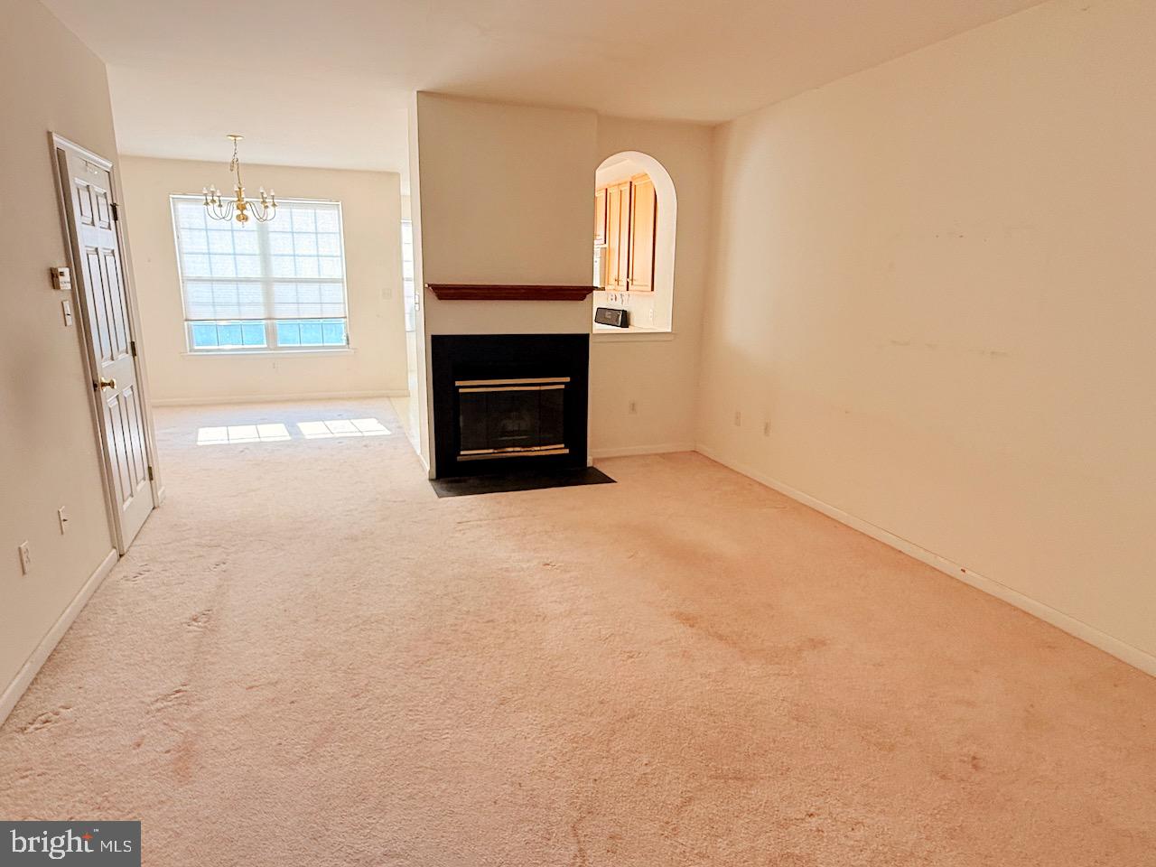 COUNTRY MEADOWS - Residential