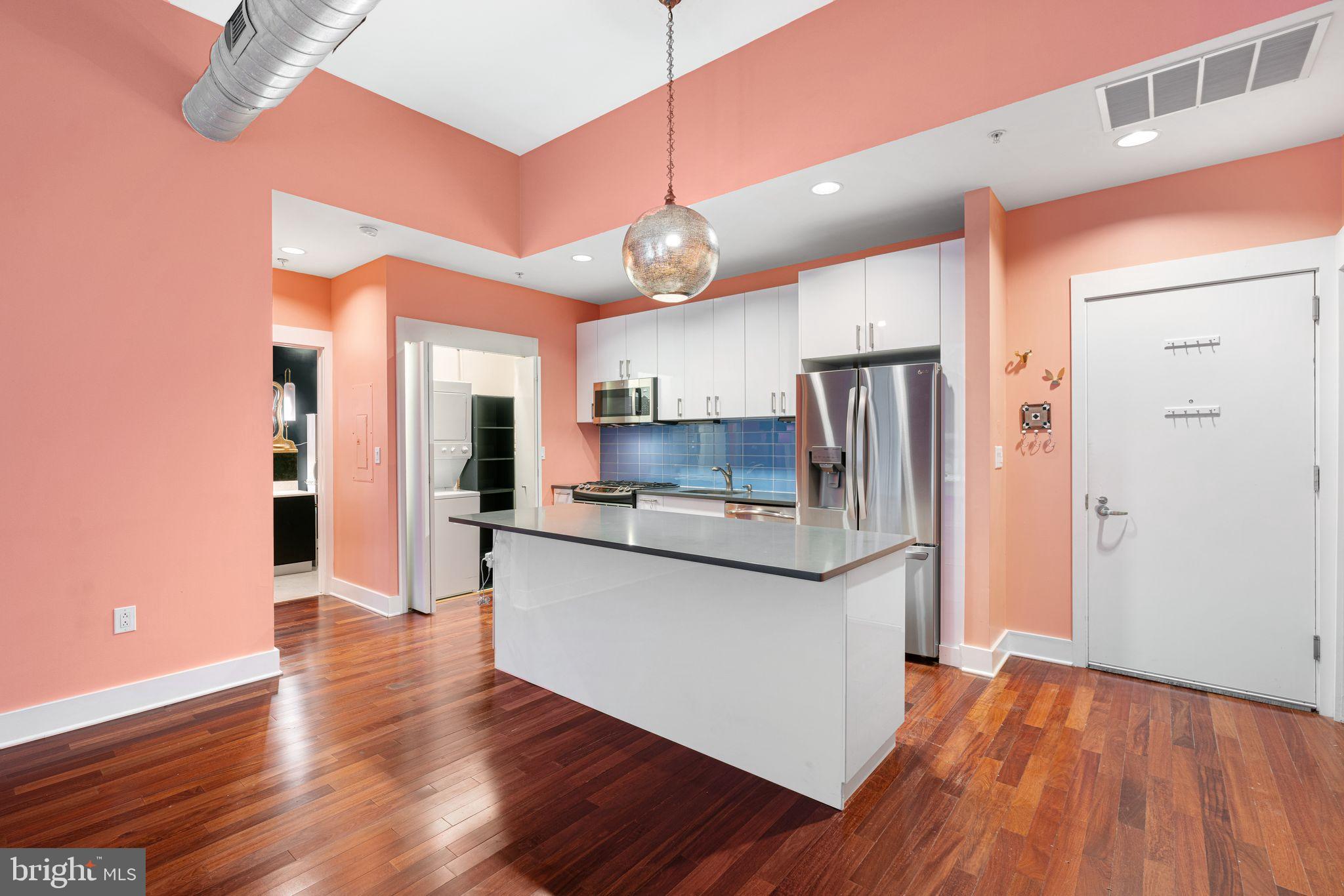 WASHINGTON SQ WEST - Residential