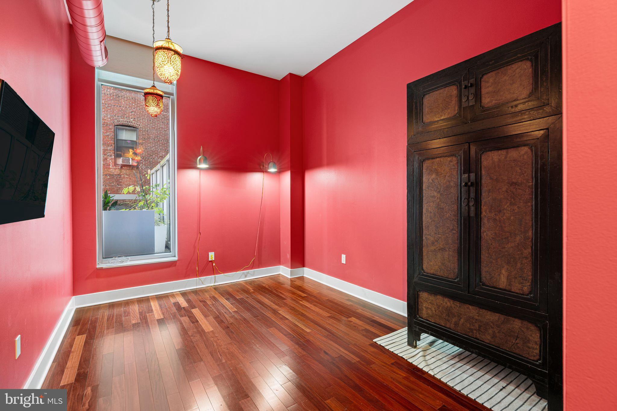 WASHINGTON SQ WEST - Residential