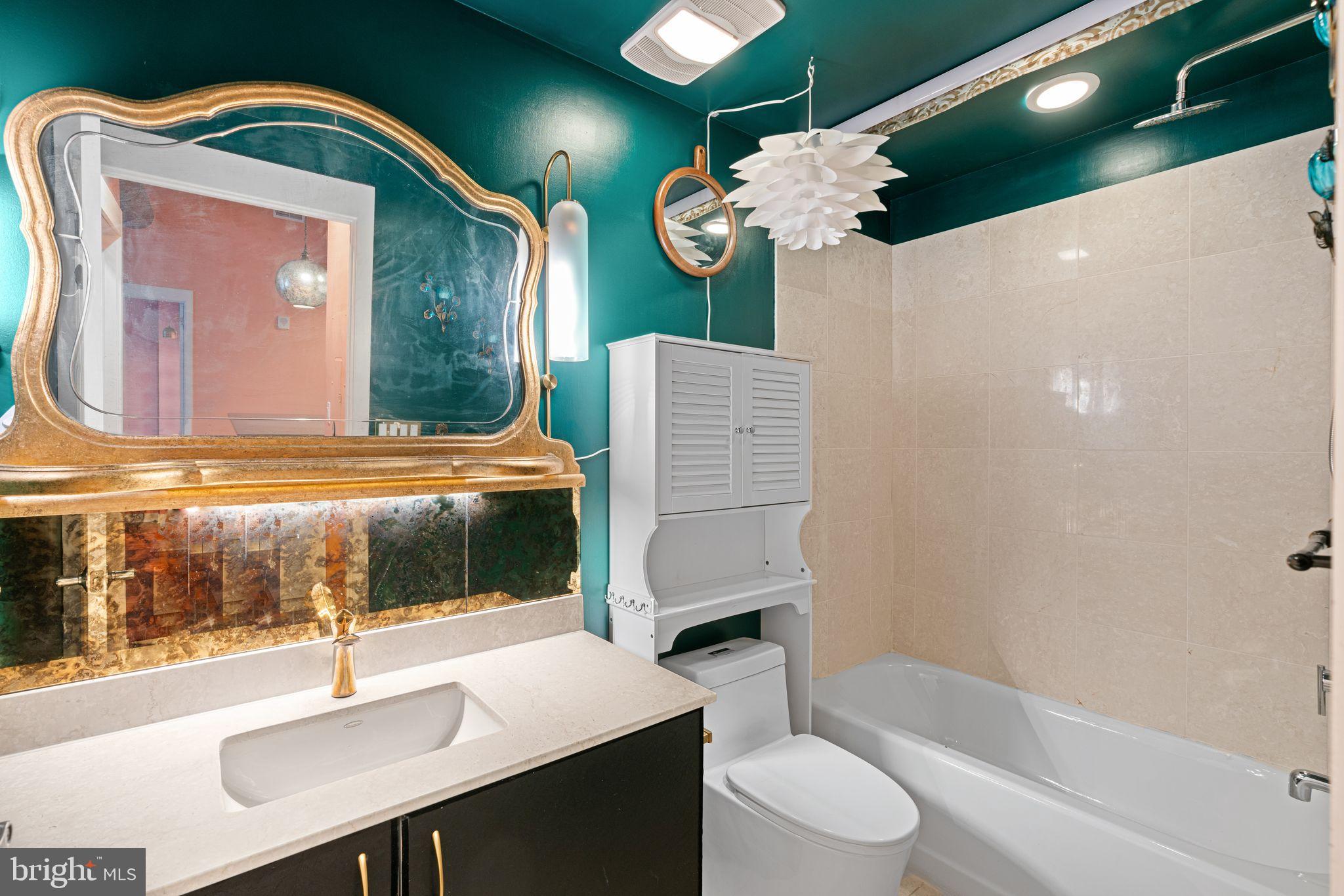 WASHINGTON SQ WEST - Residential