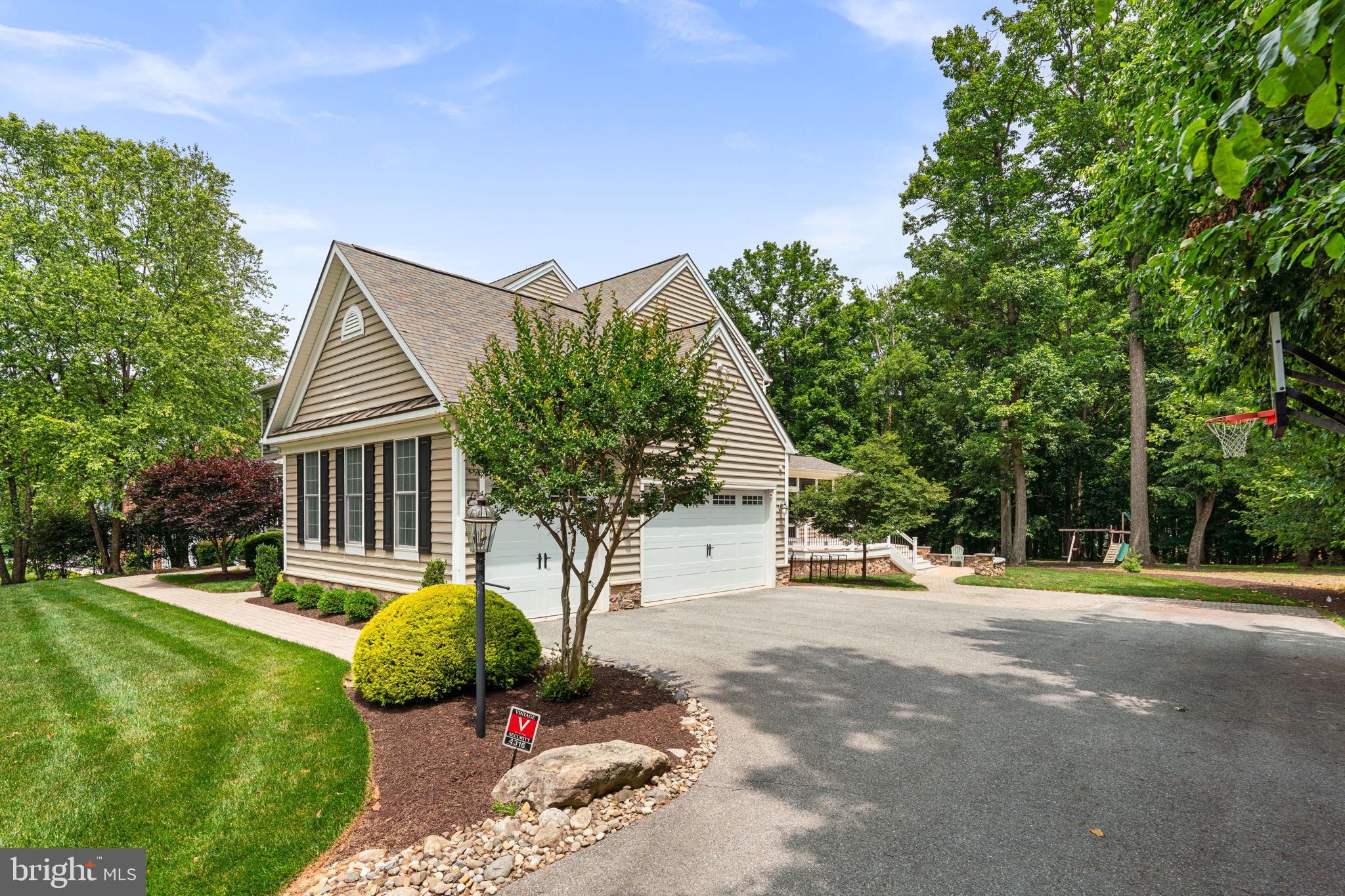 4316 BUCKSKIN WOOD DRIVE
