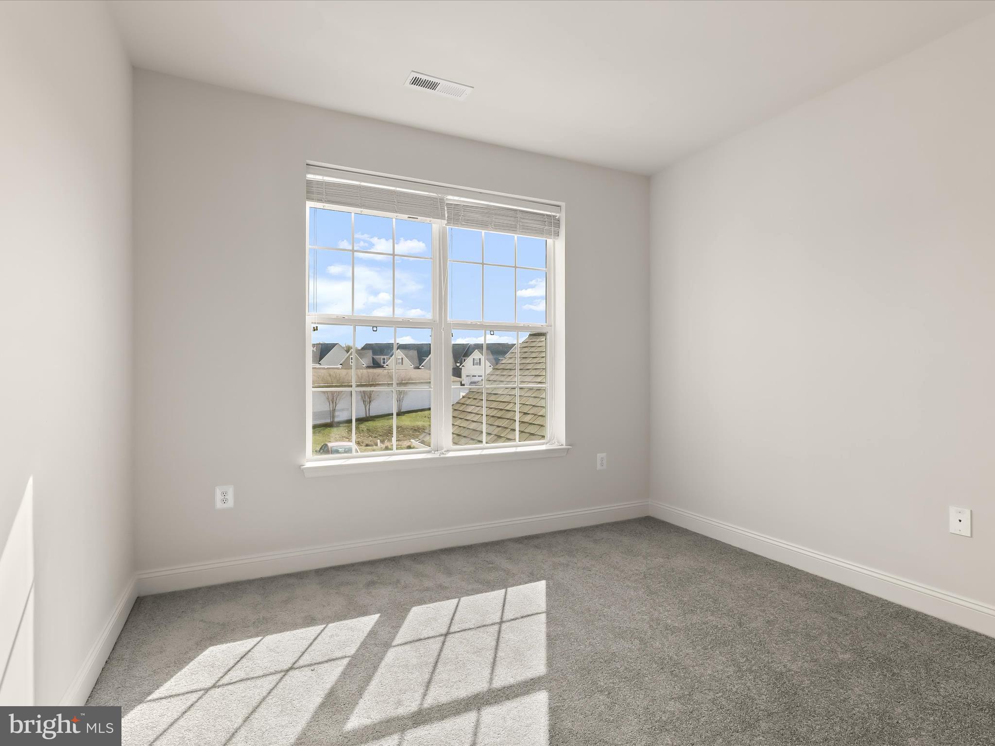 EMERALD HILLS - Residential