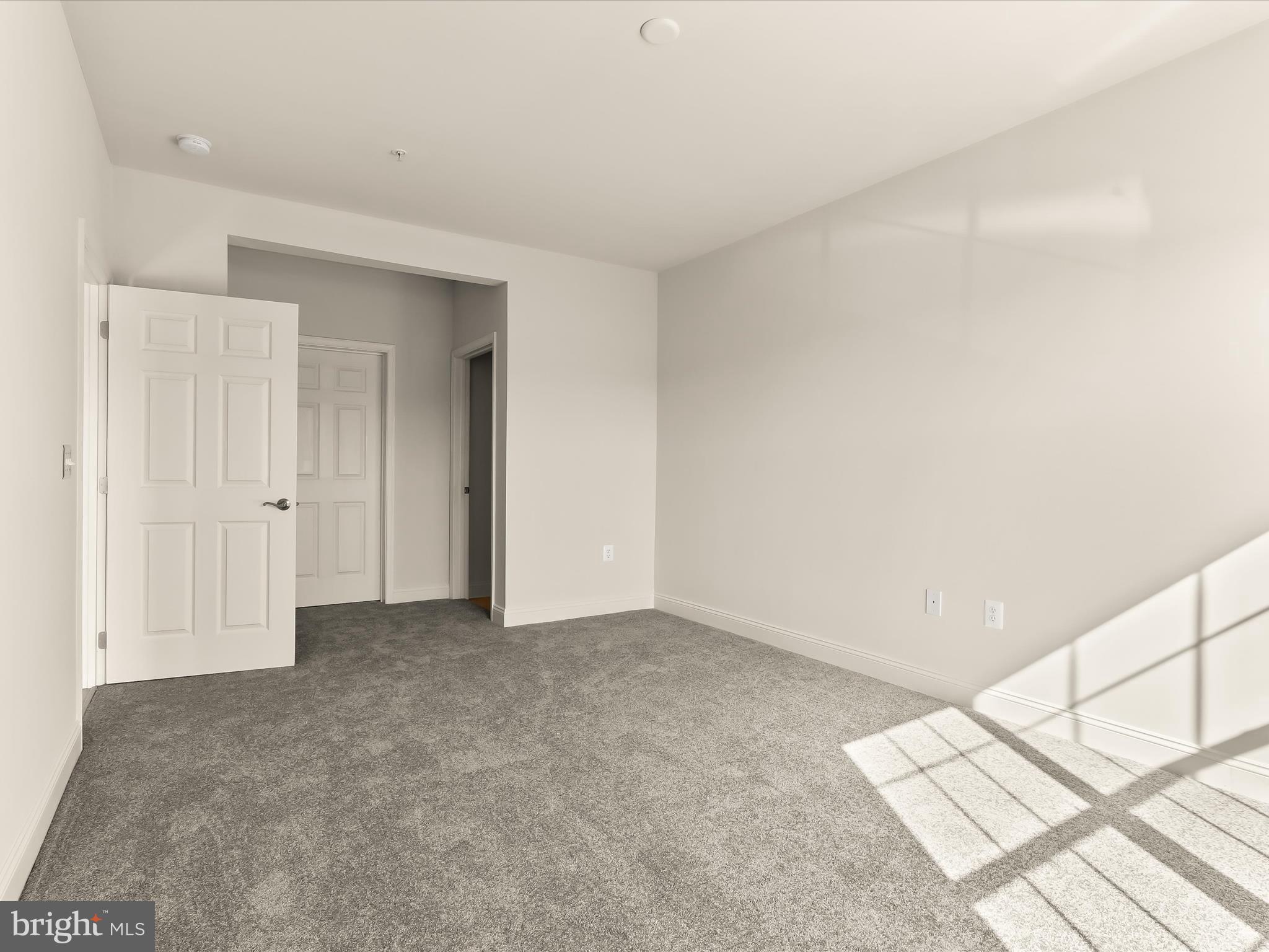 EMERALD HILLS - Residential