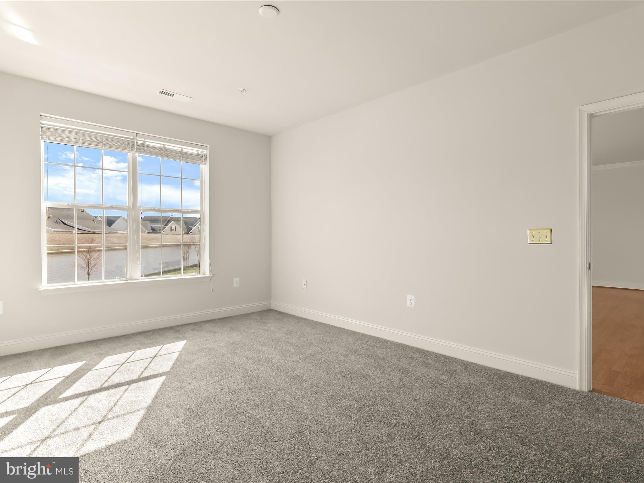 EMERALD HILLS - Residential