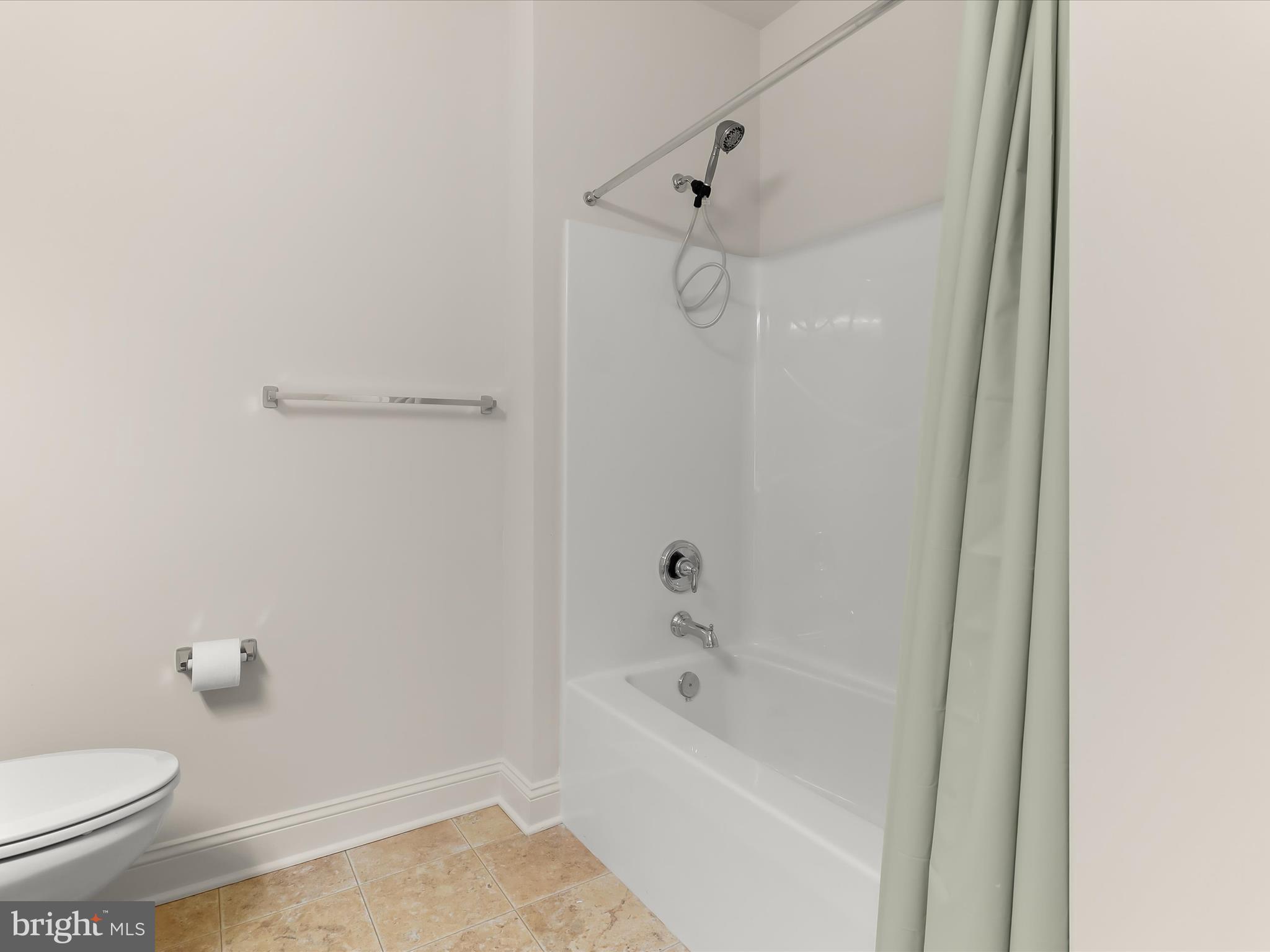 EMERALD HILLS - Residential